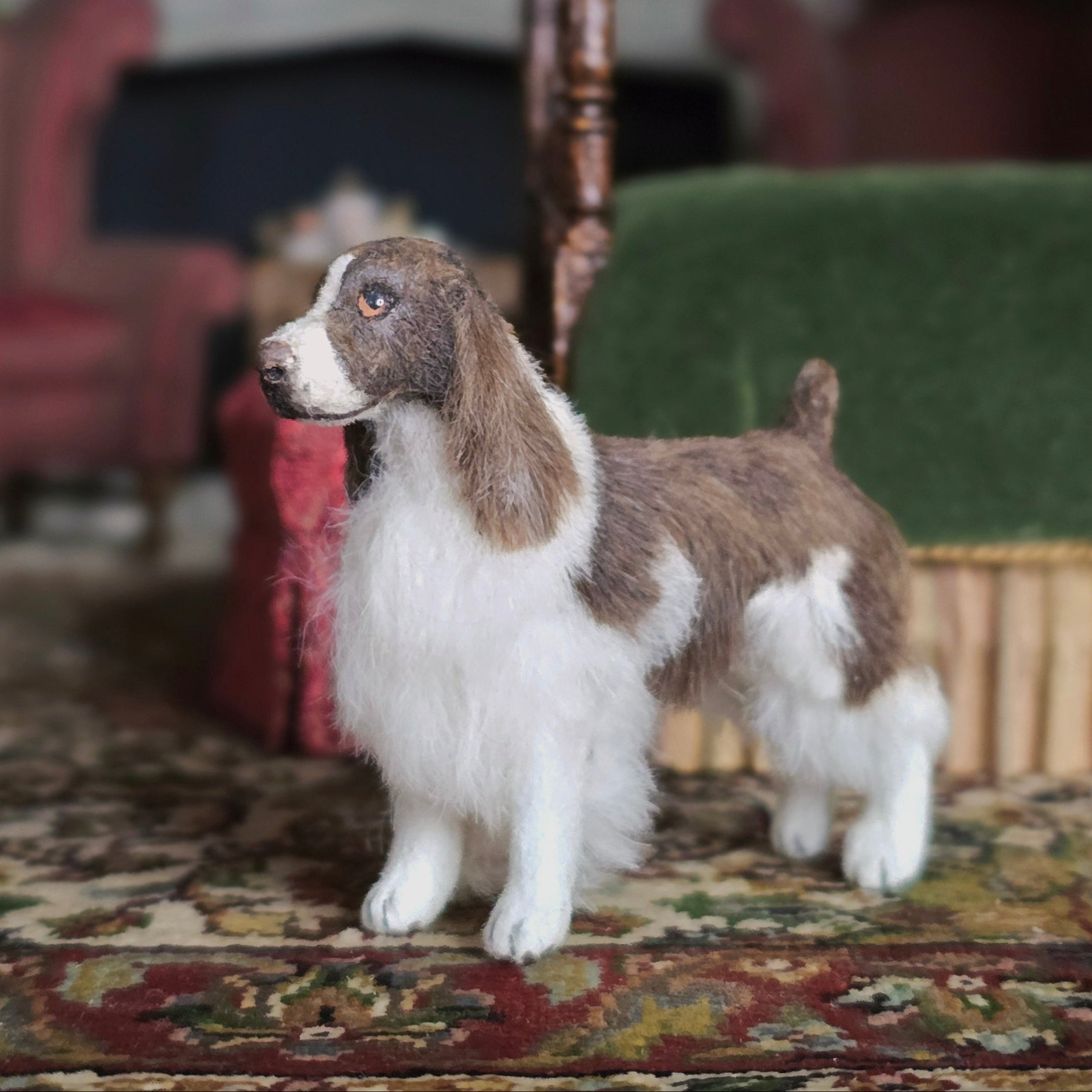 Realistic Pet English Springer Spaniel Dog Dollhouse Miniature