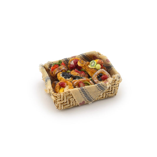Tomo Tanaka Nunu’s House Fruit Danish Basket Bakery Display Artisan Miniature Food