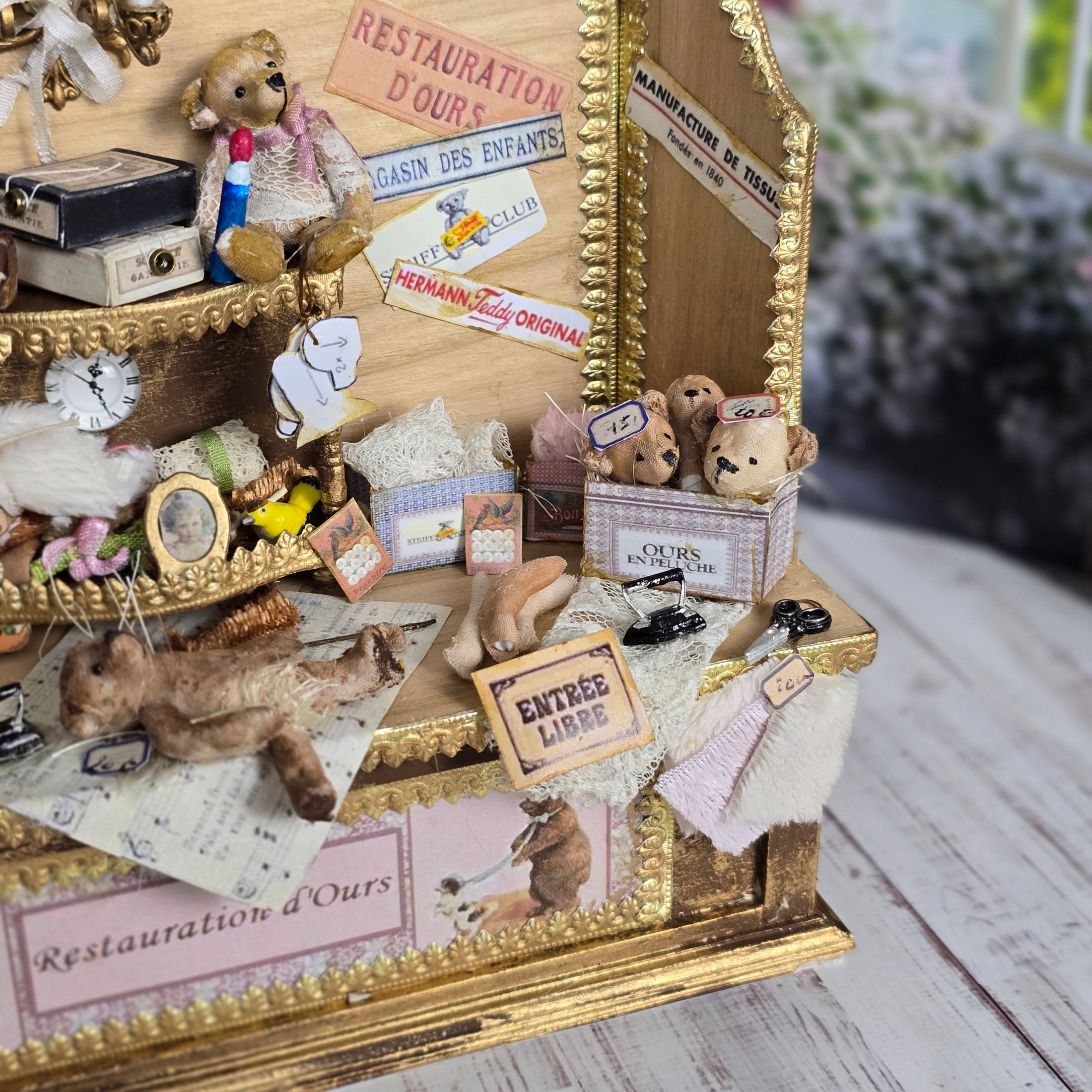 Le Coffre d’Emilie French Teddy Bear Repair Shop Dollhouse Miniature