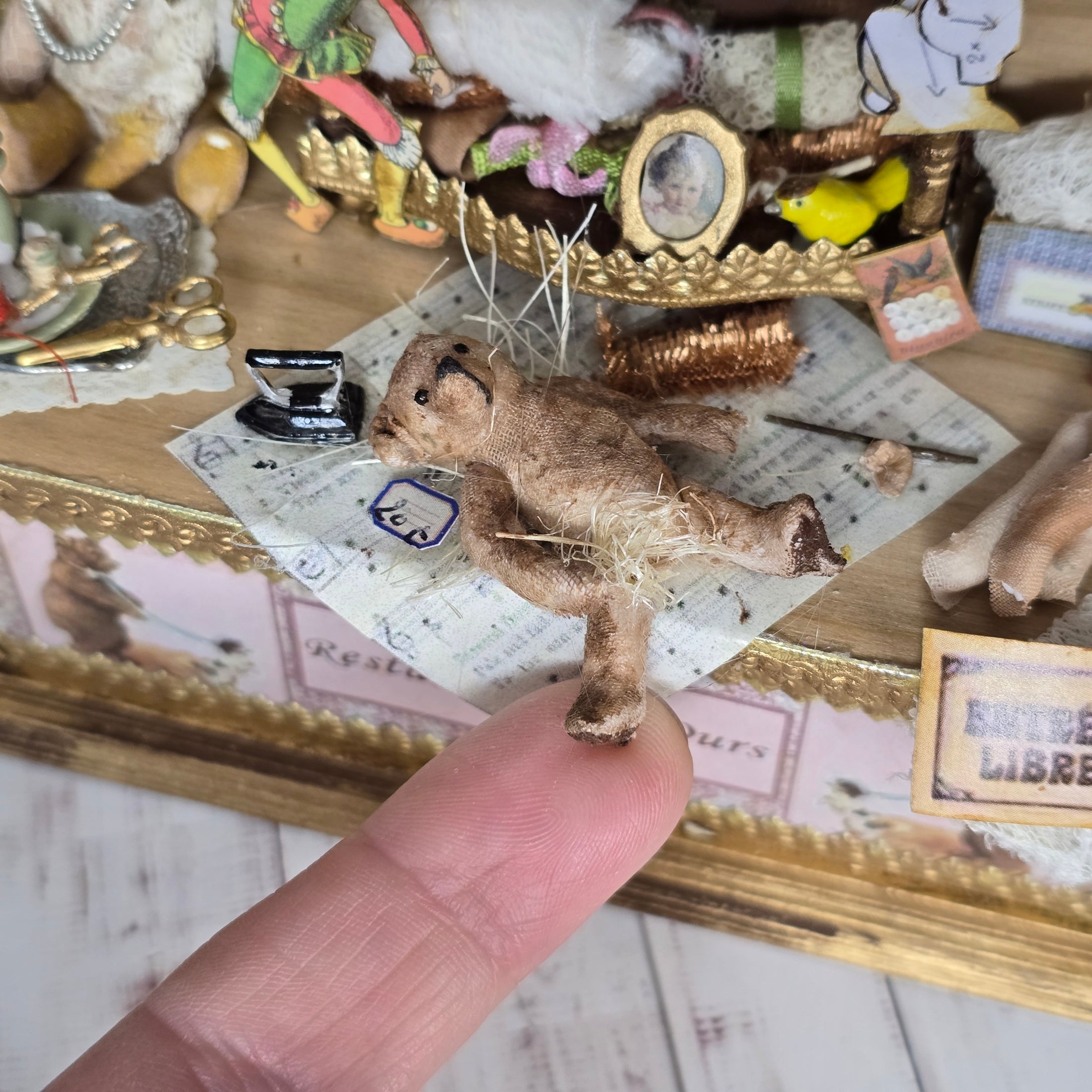 Le Coffre d’Emilie French Teddy Bear Repair Shop Dollhouse Miniature