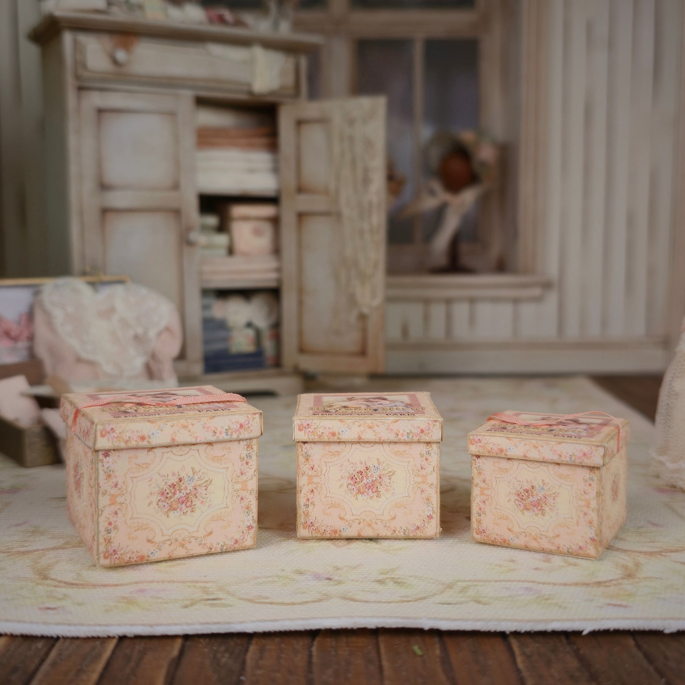 Miniature French Victorian Decorative Boxes Set Janny Warnaar 1:12