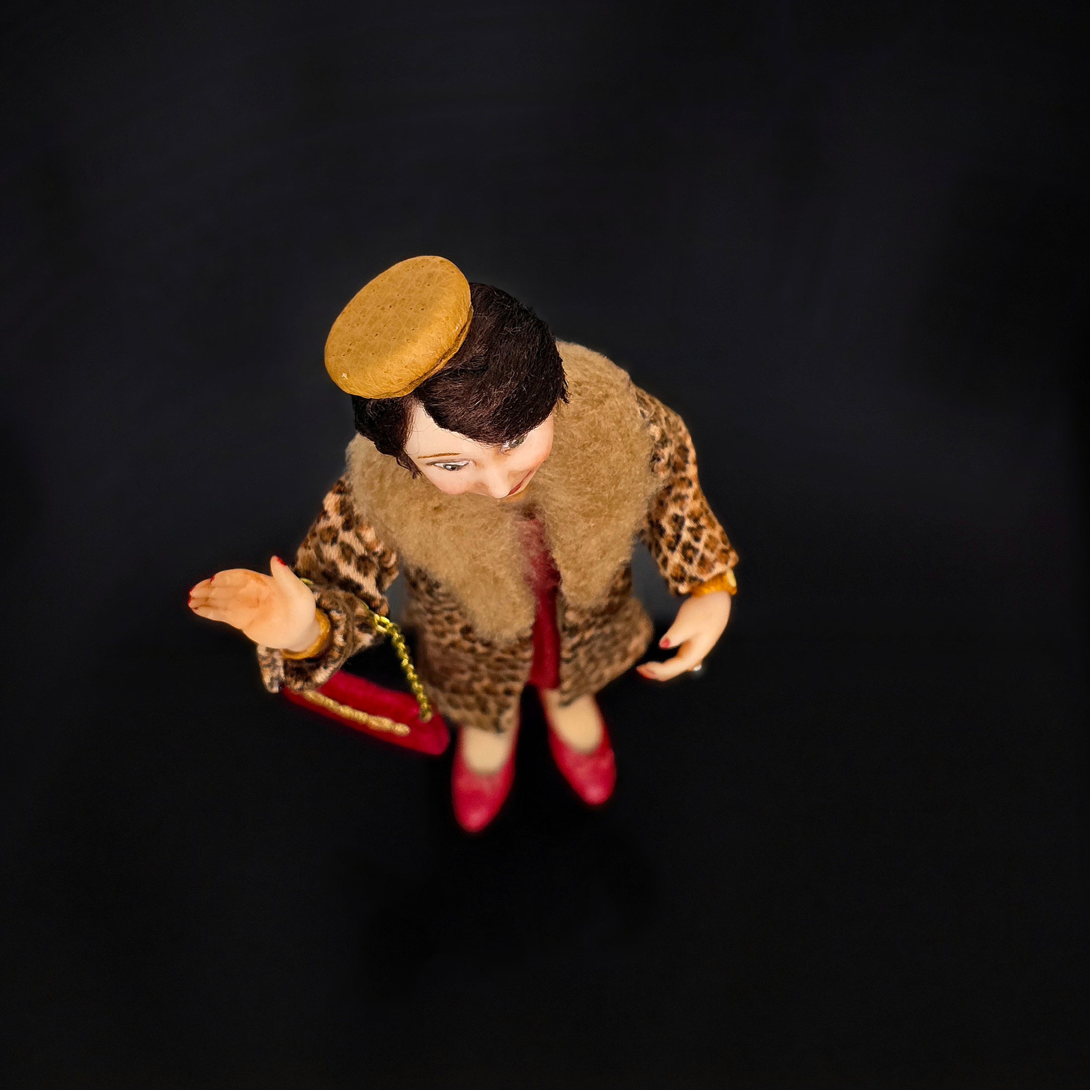 Alicia Volta OOAK Chic Leopard Coat Surprised Excited Shopper Lady Doll
