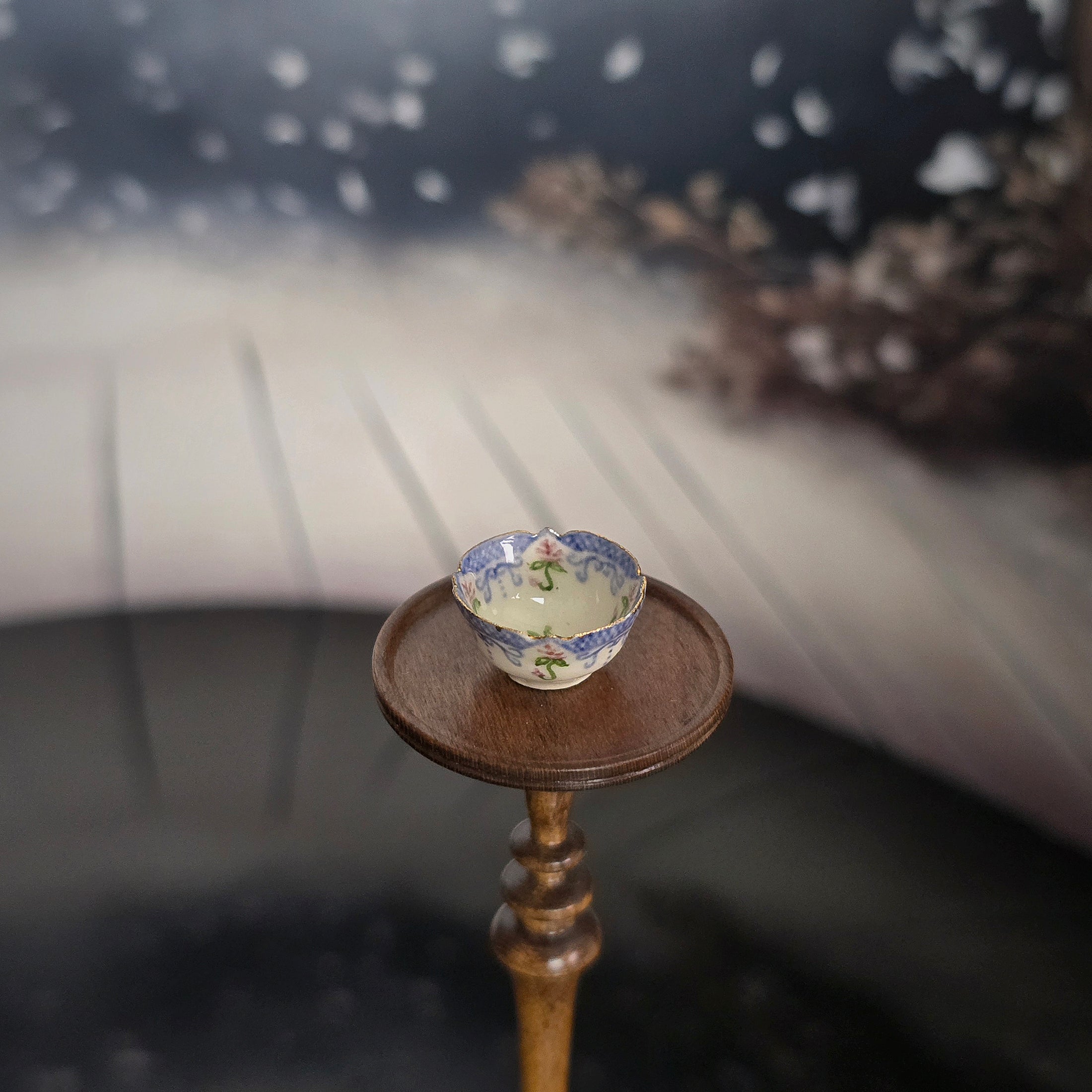 Teresa Welch Worcester Rococo Tea Bowl Porcelain Dollhouse Miniature 1995