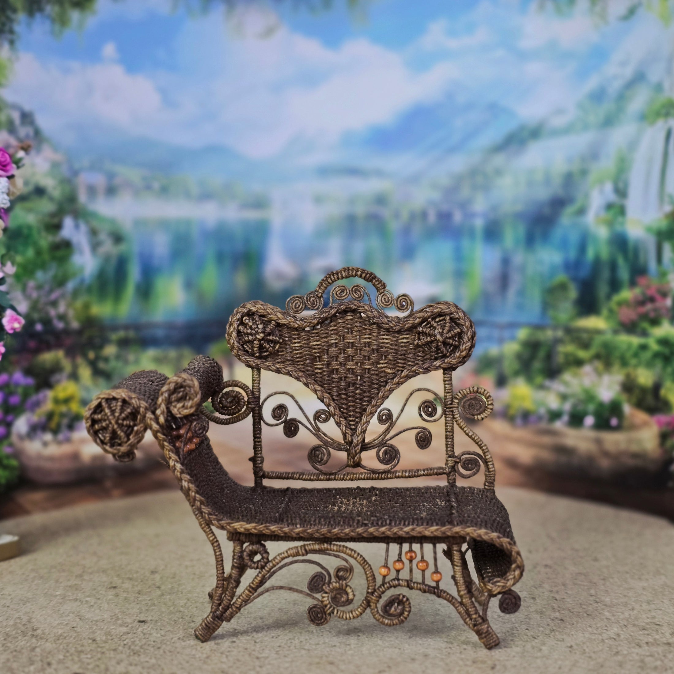 Sandra Knight Victorian Wicker Meridienne Garden Chaise Lounge Daybed