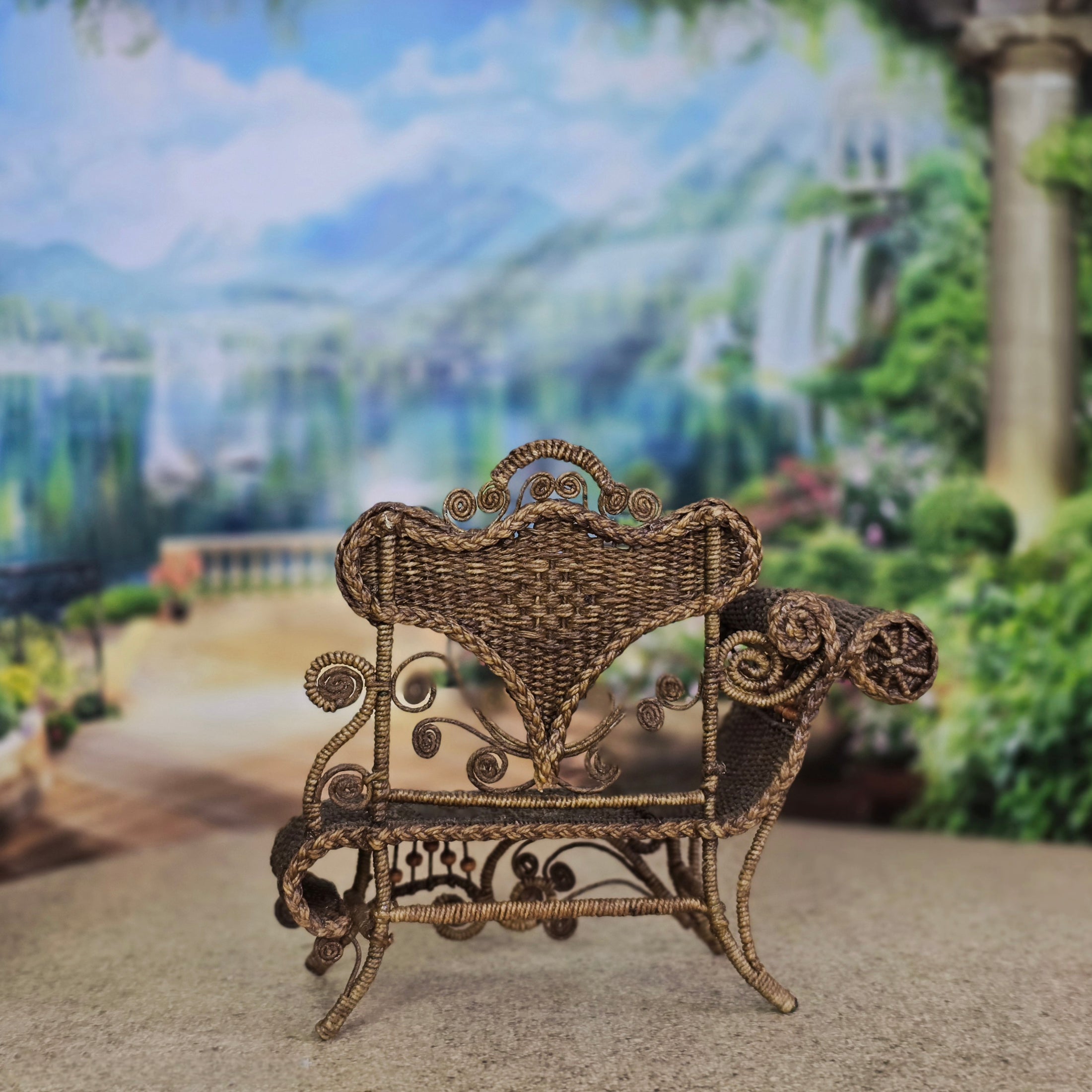Sandra Knight Victorian Wicker Meridienne Garden Chaise Lounge Daybed