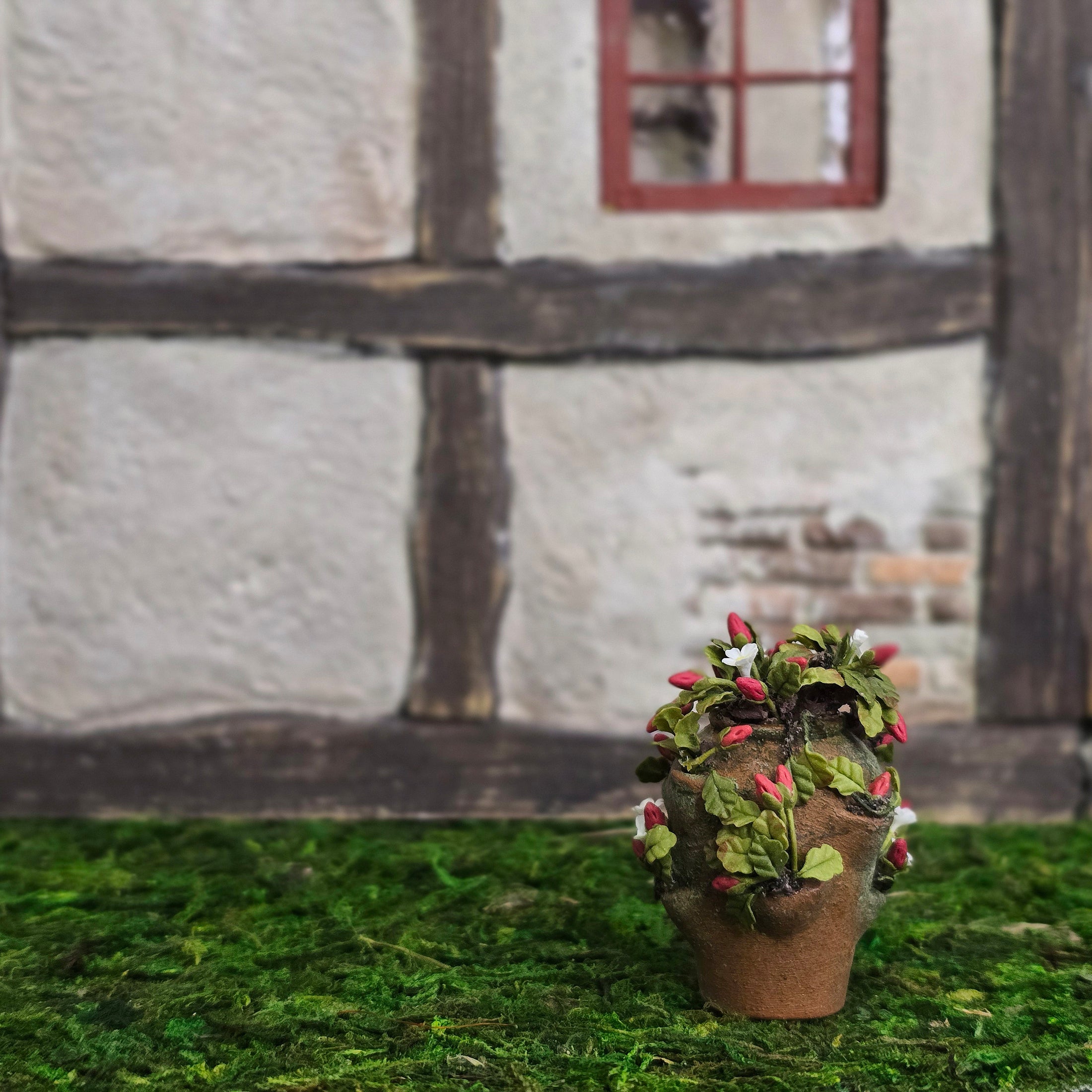 Clay Strawberry Planter with Terracotta Pocket Pot Miniature Dollhouse