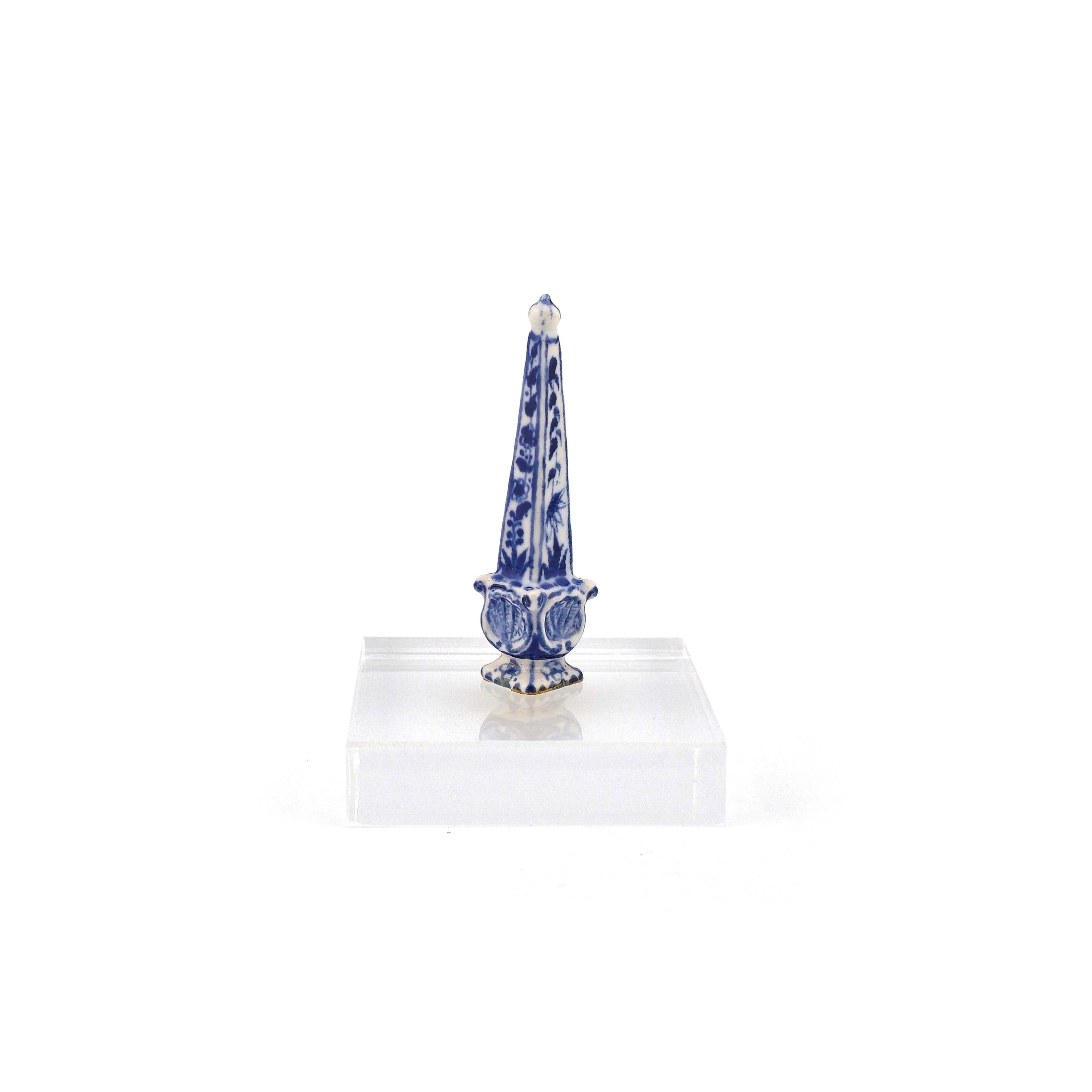 Delft Porcelain Obelisk Home Decor Henny Staring-Egberts