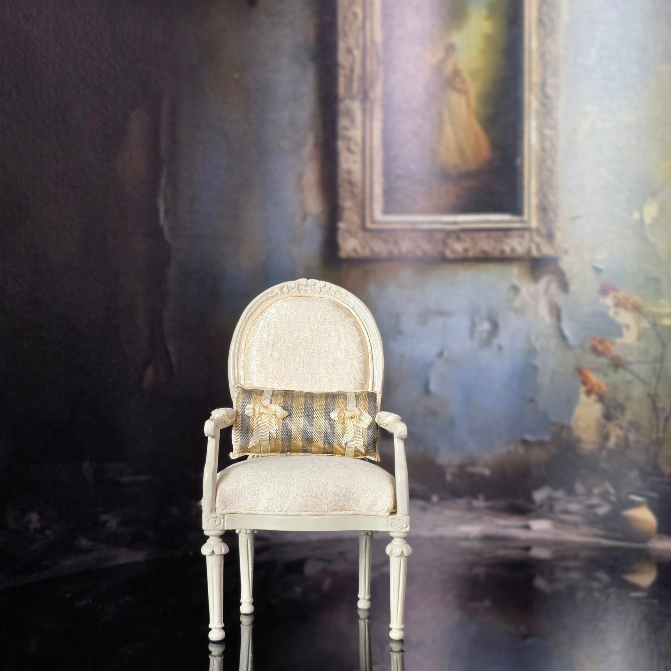 Ivory Silk Upholstered Louis XVI Medallion Armchair Silk Fauteuil
