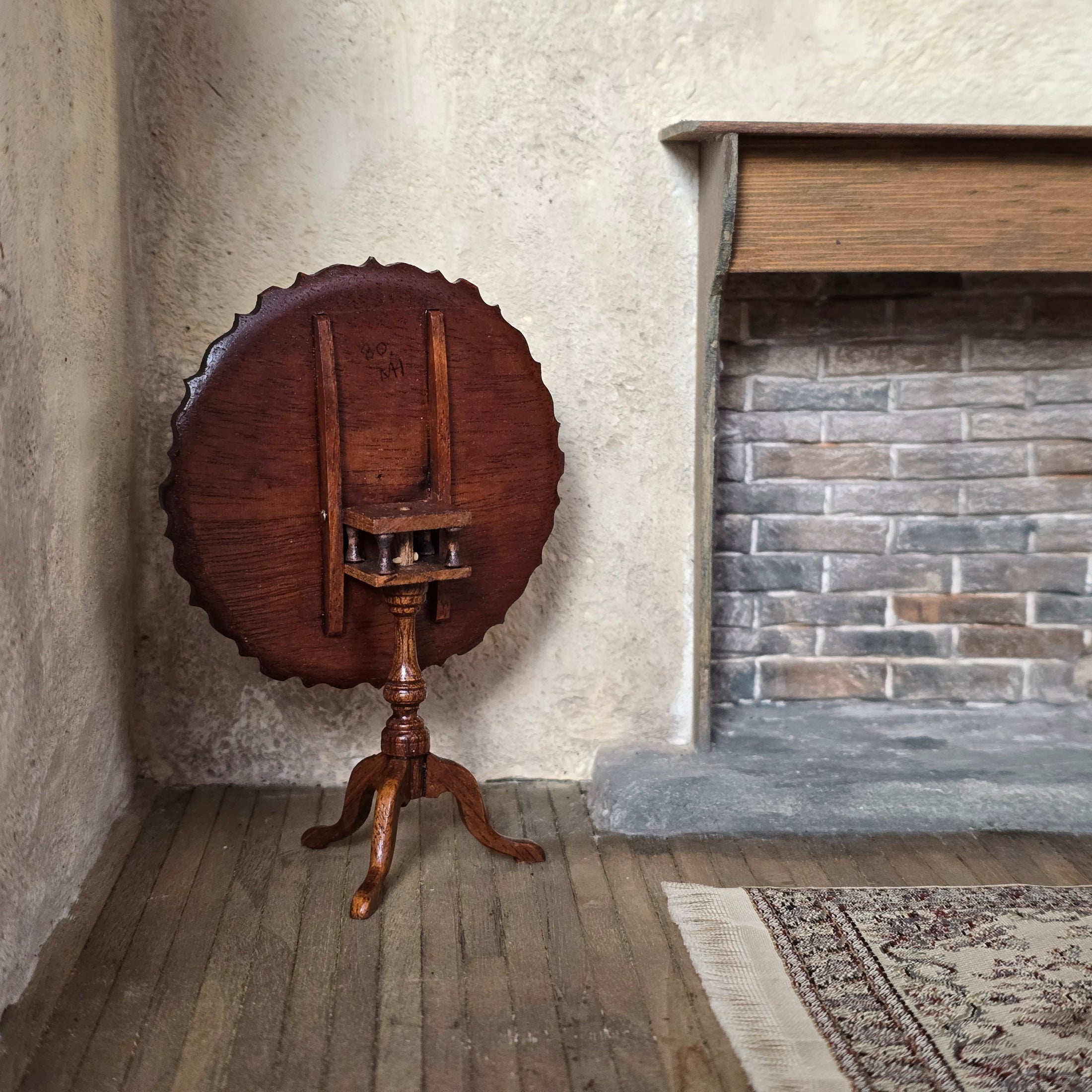 Signed 1980 Hand Carved Tilt-Top Pie Crust Table by Mark Hoffman