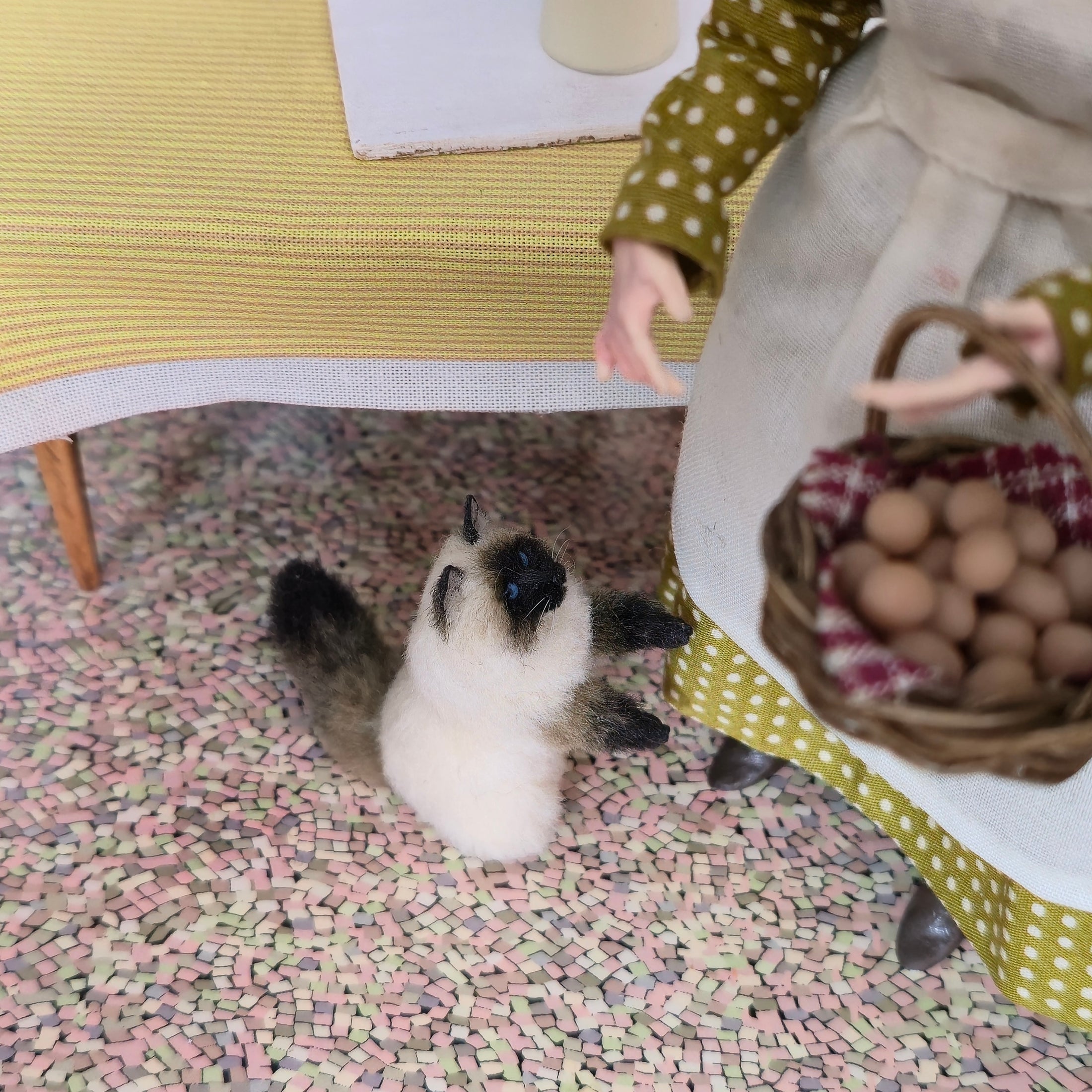 Takanashi Takumi, Japan Seal Point Cat in Begging Pose OOAK Miniature