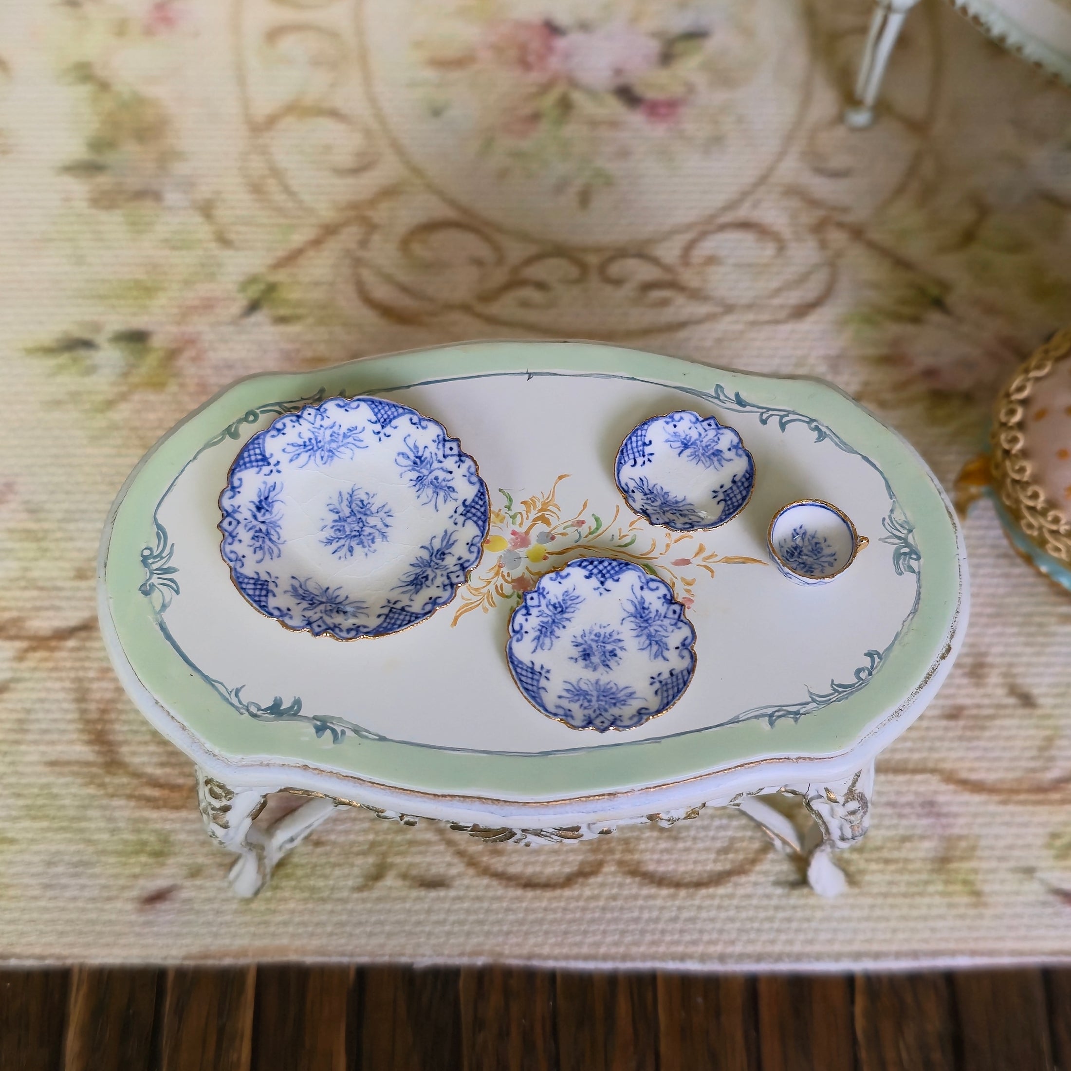 Teresa Welch 2016 Gilt 4-Piece Cobalt Blue Porcelain Place Setting