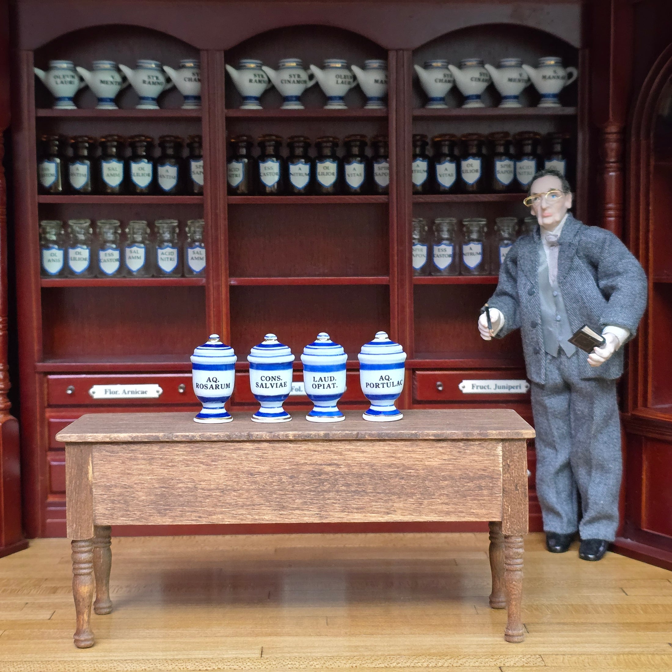 Mini Mundus Blue & White Porcelain Apothecary Jars Set of 4 Style D Group 1