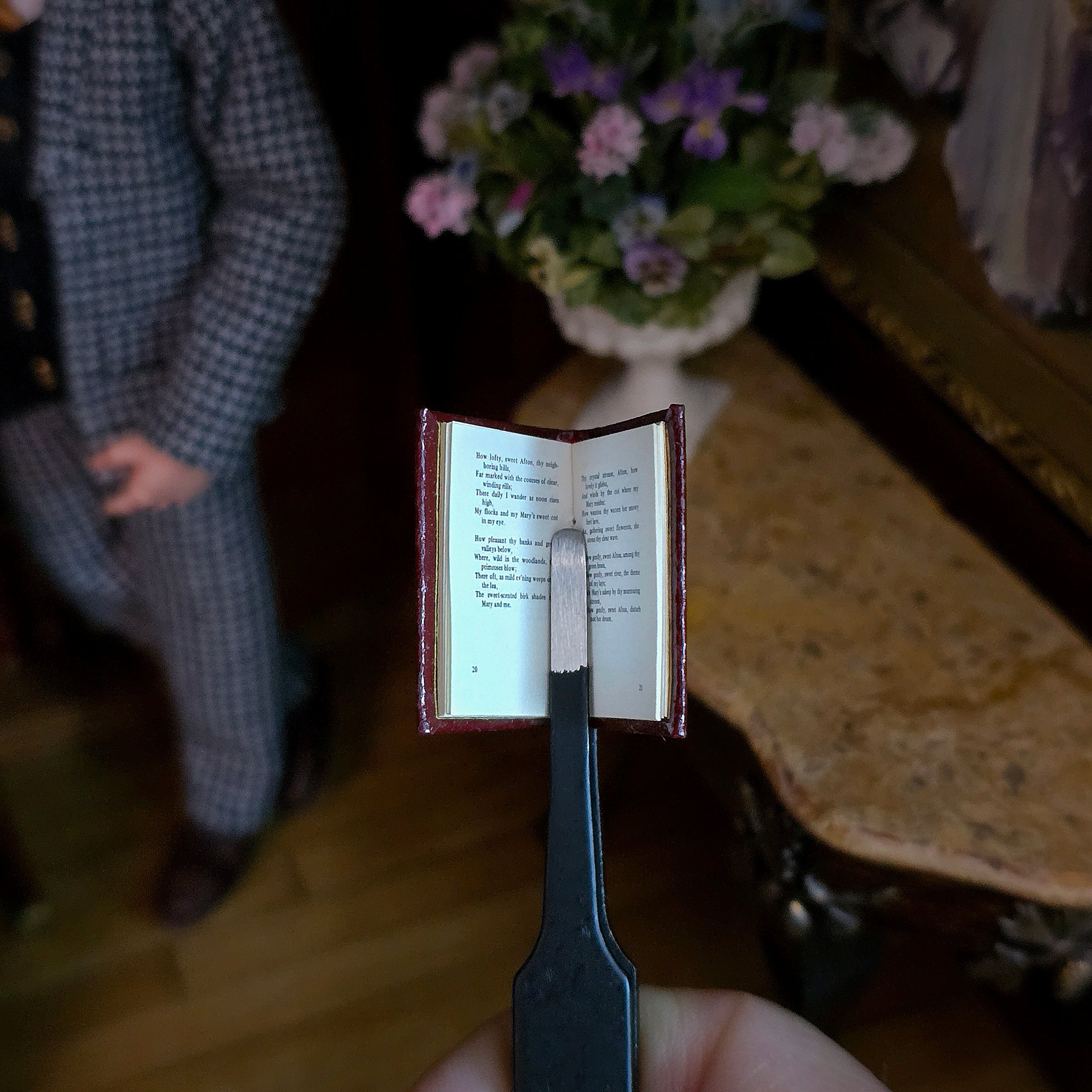 Barbara Raheb "Robert Burns" 1980 Limited Edition Micro Miniature Book