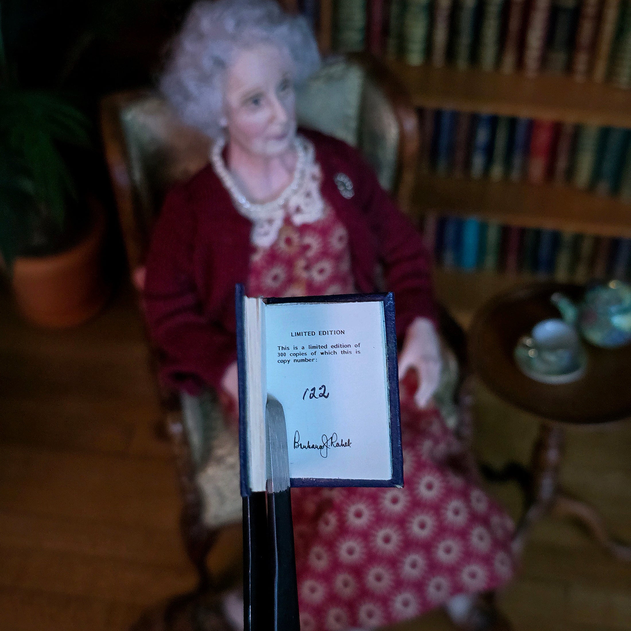Barbara Raheb "Moll Flanders by Daniel Defoe" Micro Miniature Book 1993