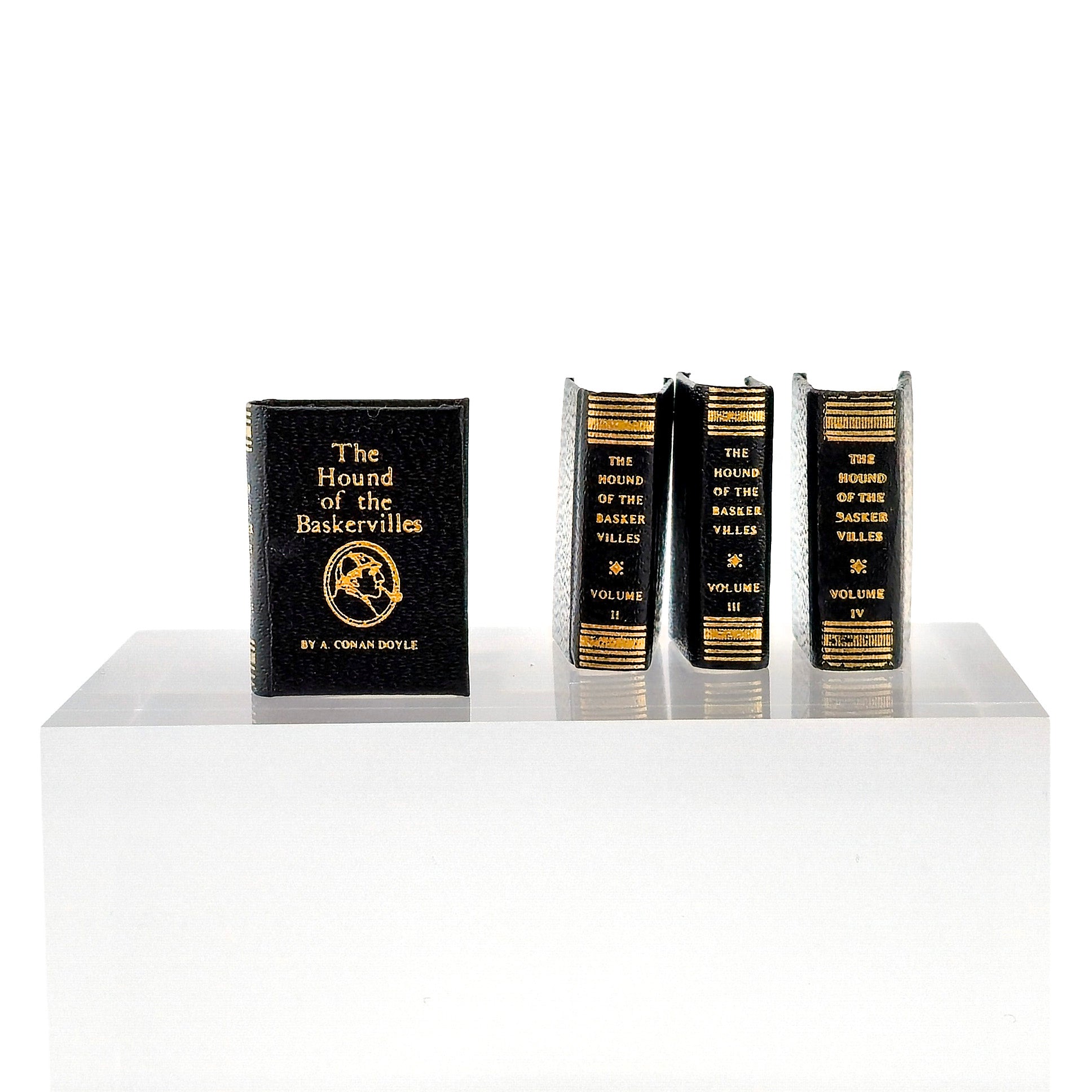 RARE Barbara Raheb "The Hound of the Baskervilles" 4-Volume Miniature Book Set