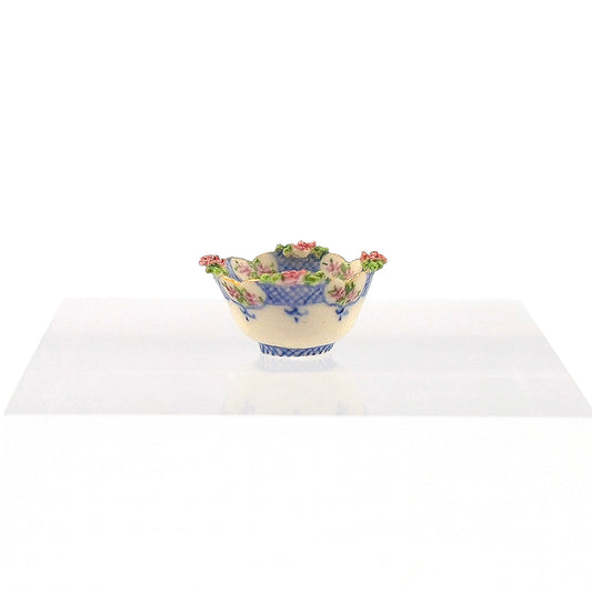 Teresa & Jean Welch Porcelain Rose Candy Bowl (1996) IGMA Fellows