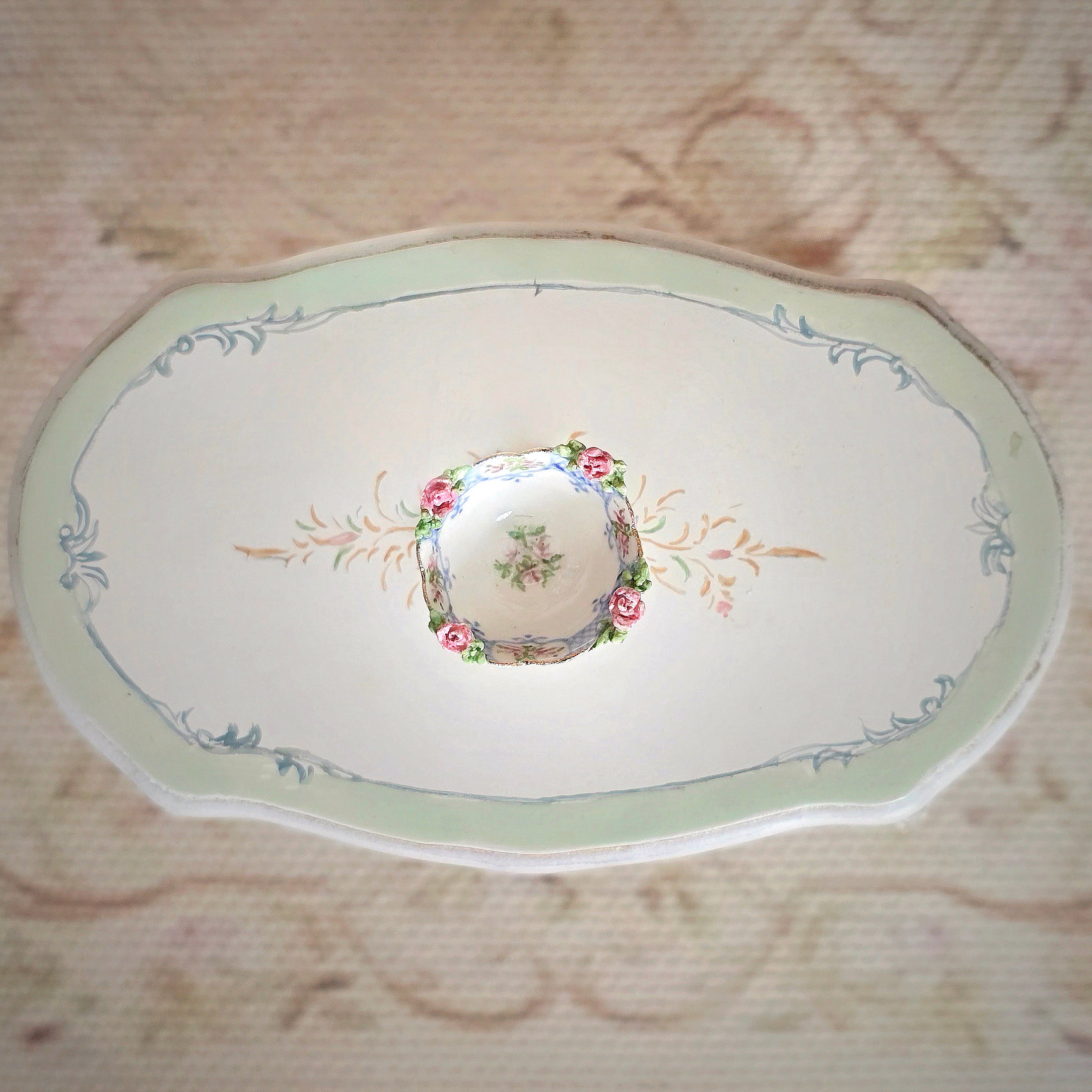 Teresa & Jean Welch Porcelain Rose Candy Bowl (1996) IGMA Fellows