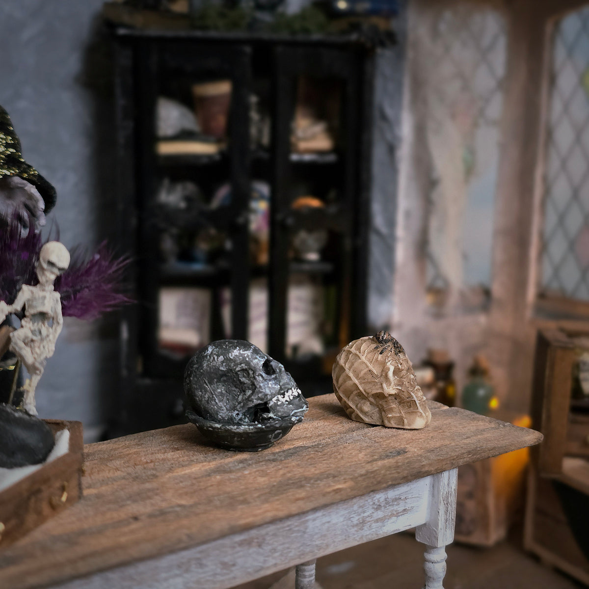 Pair of Artisan Skull Decorations Halloween Dollhouse Miniatures
