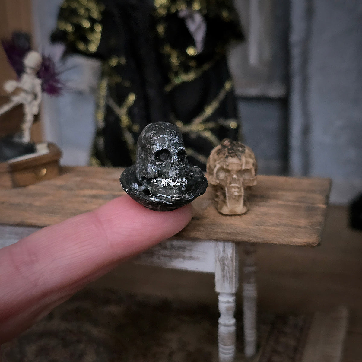 Pair of Artisan Skull Decorations Halloween Dollhouse Miniatures