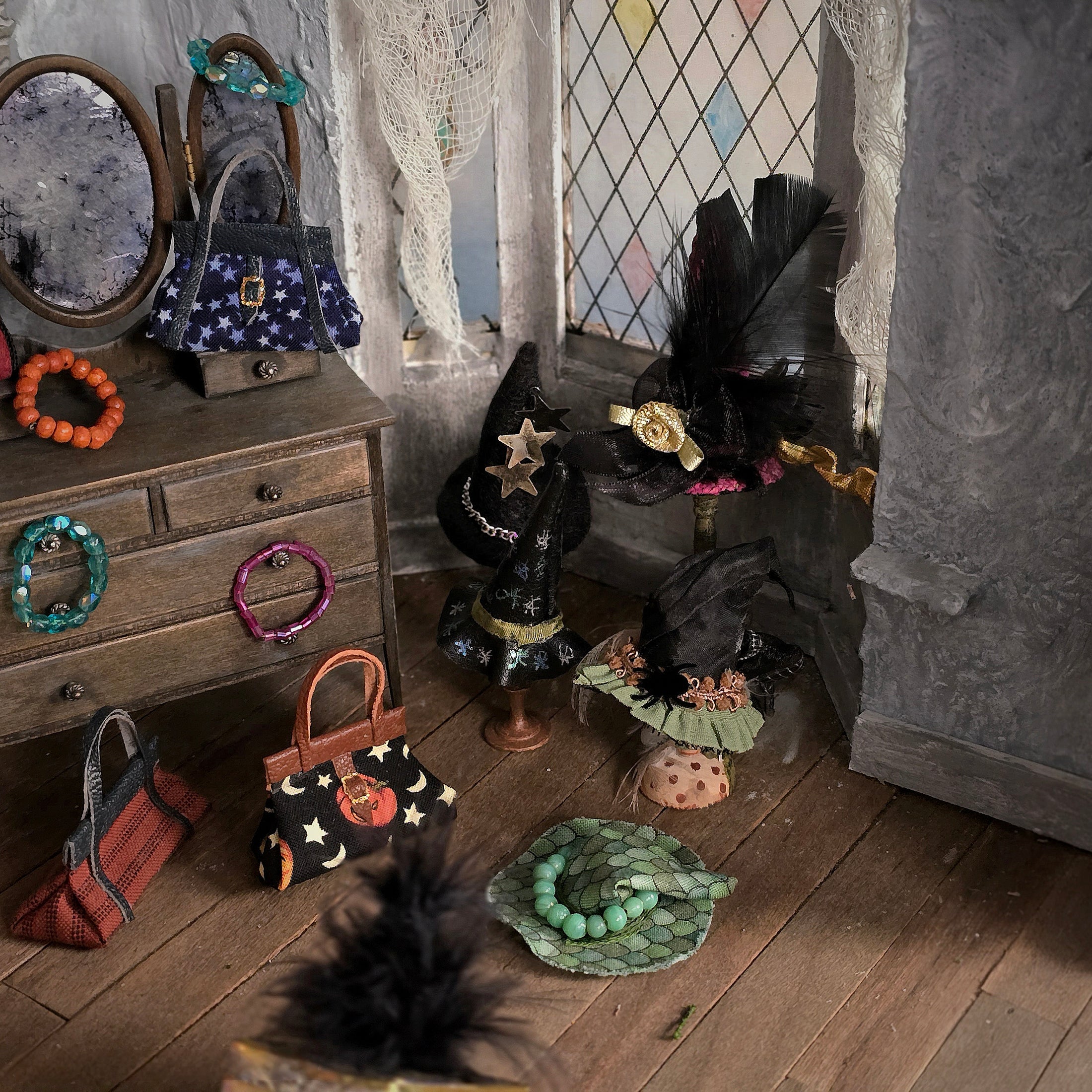 Witch Hat Shop Collection with Bags & Jewelry 1:12 Scale