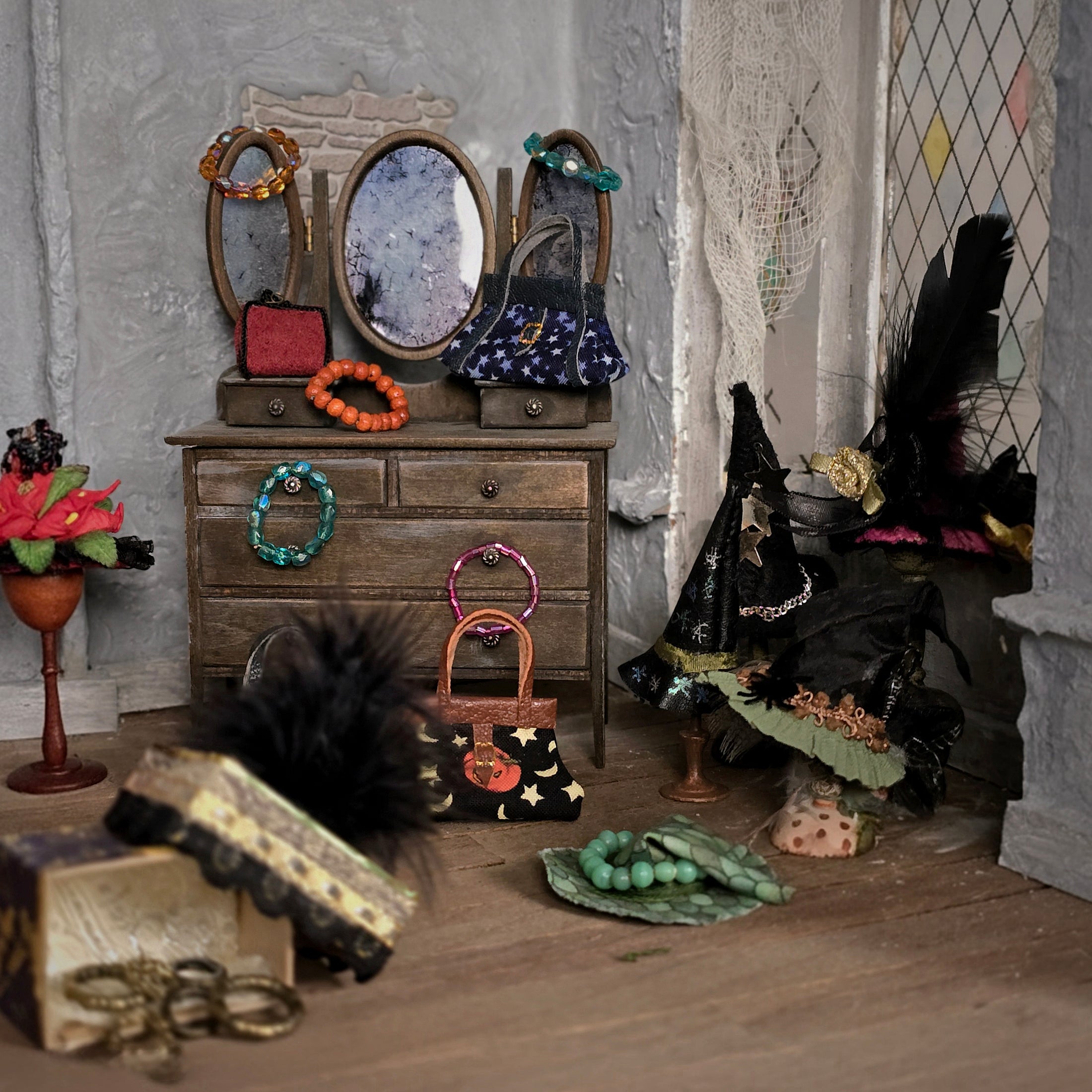 Witch Hat Shop Collection with Bags & Jewelry 1:12 Scale