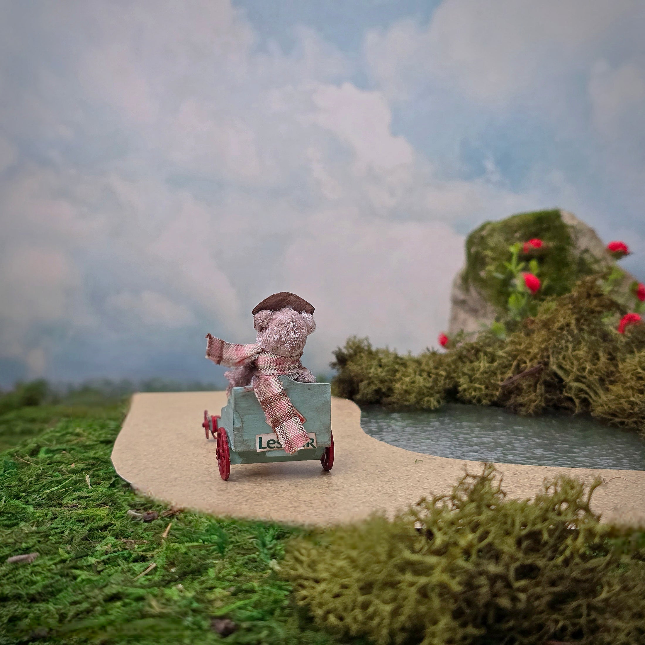 Le Coffre d’Emilie Mohair Bear Blue & Red Go-Kart Racer