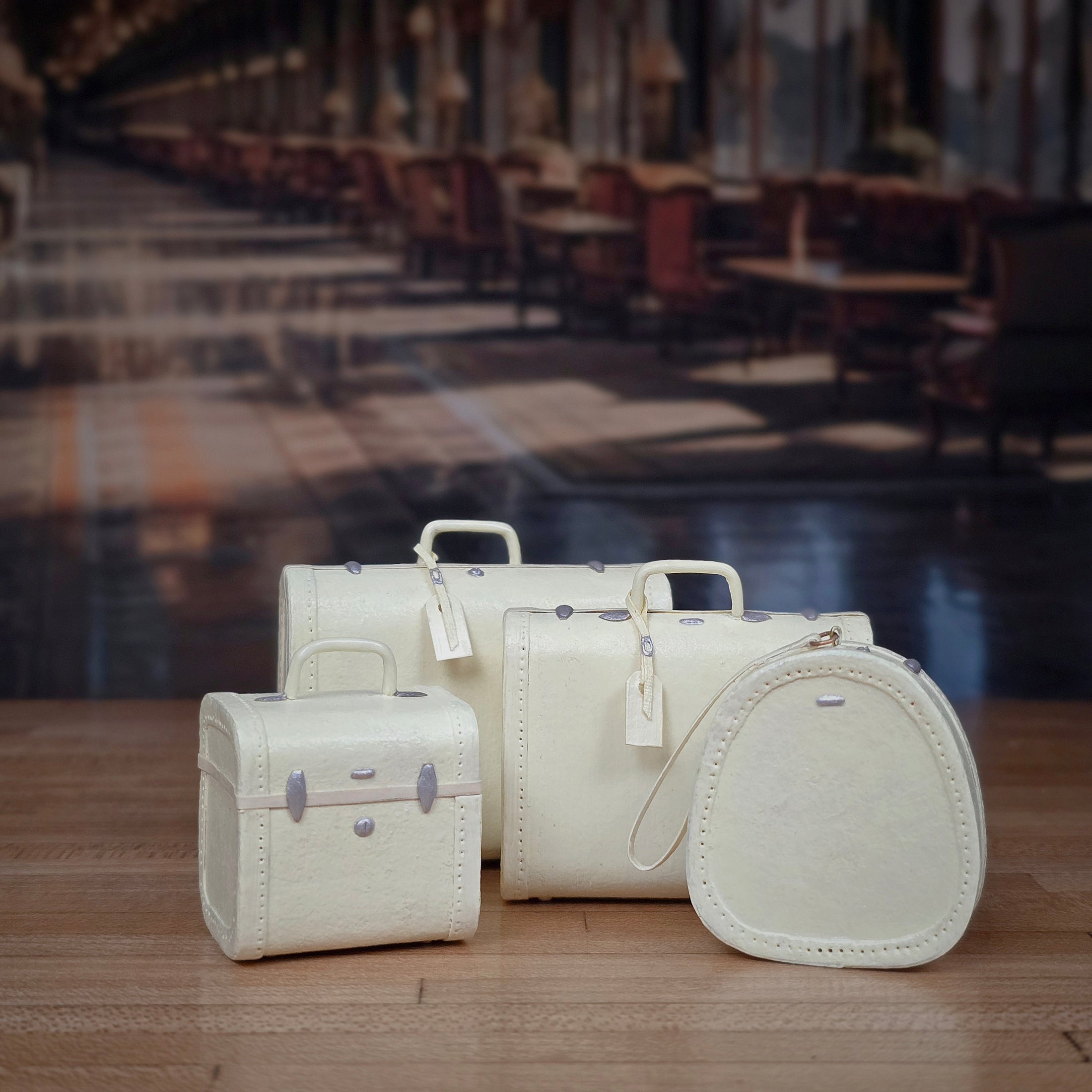Vintage-Style 4-Piece Cream Luggage Set with Suitcases, Train Case & Hat Box
