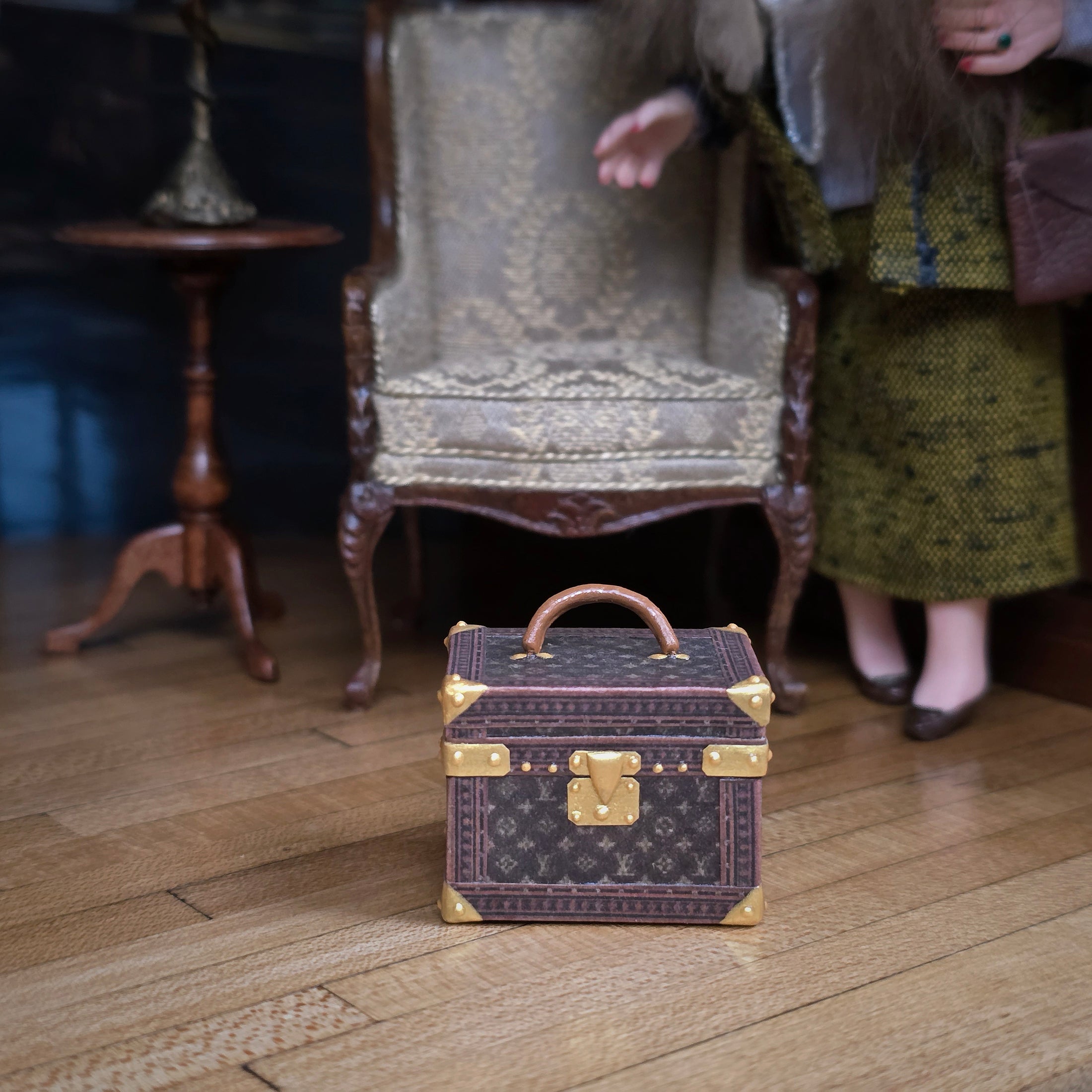 Miniature Louis Vuitton-Style Monogram Hardcase Vanity Trunk with Gold Hardware
