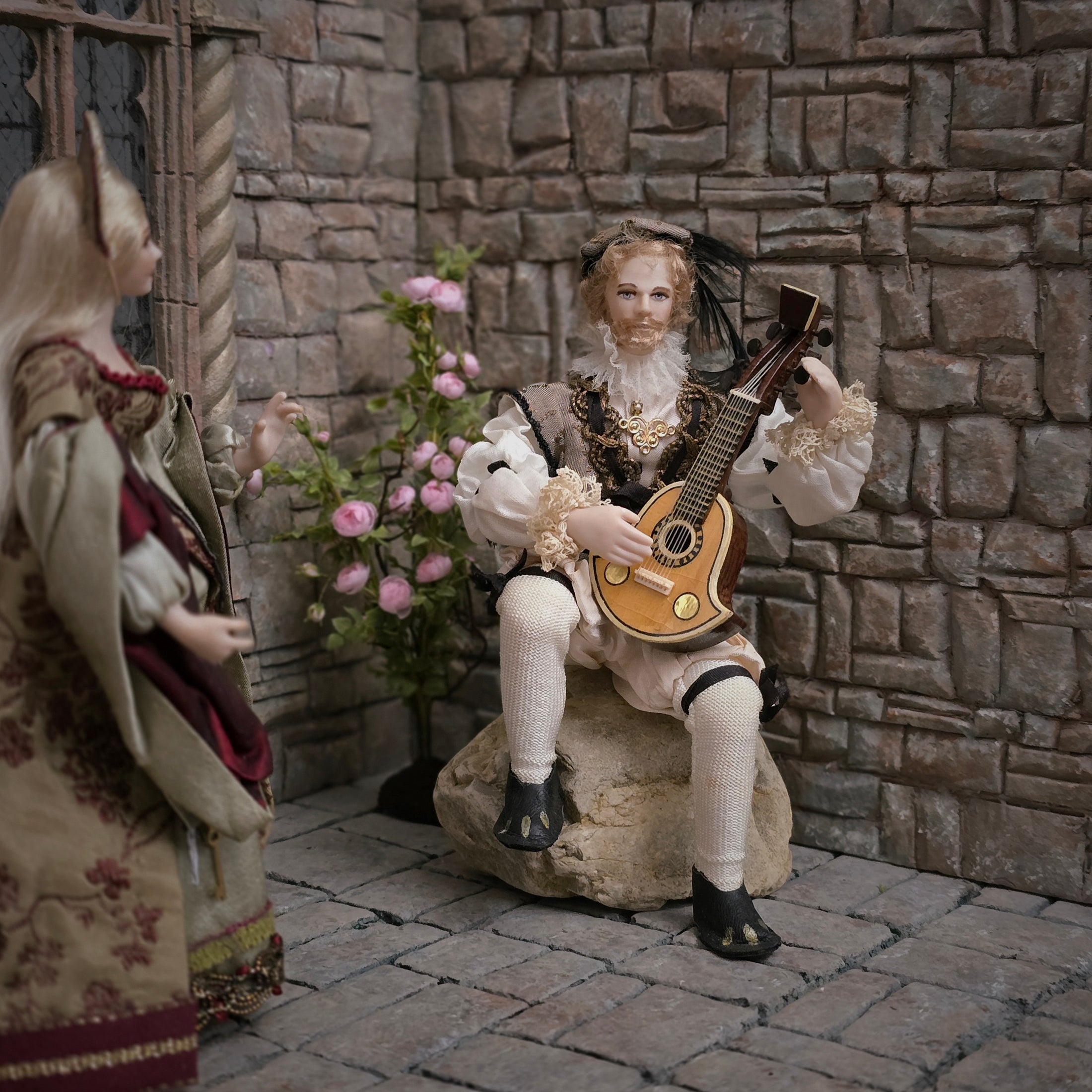 Derdriu Dolls Blonde Tudor Gentleman in Silk Costume with Feathered Cap 1:12