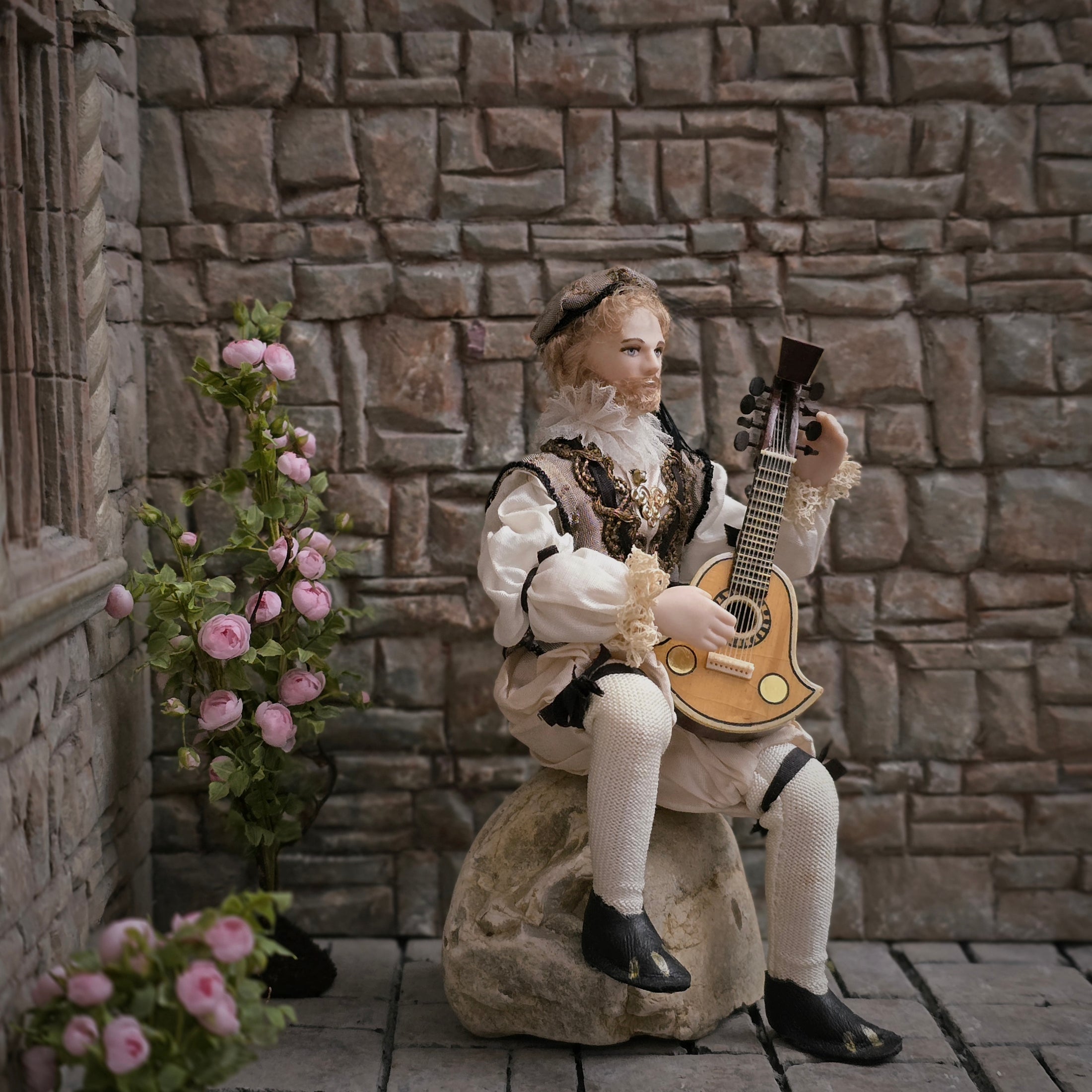 Derdriu Dolls Blonde Tudor Gentleman in Silk Costume with Feathered Cap 1:12