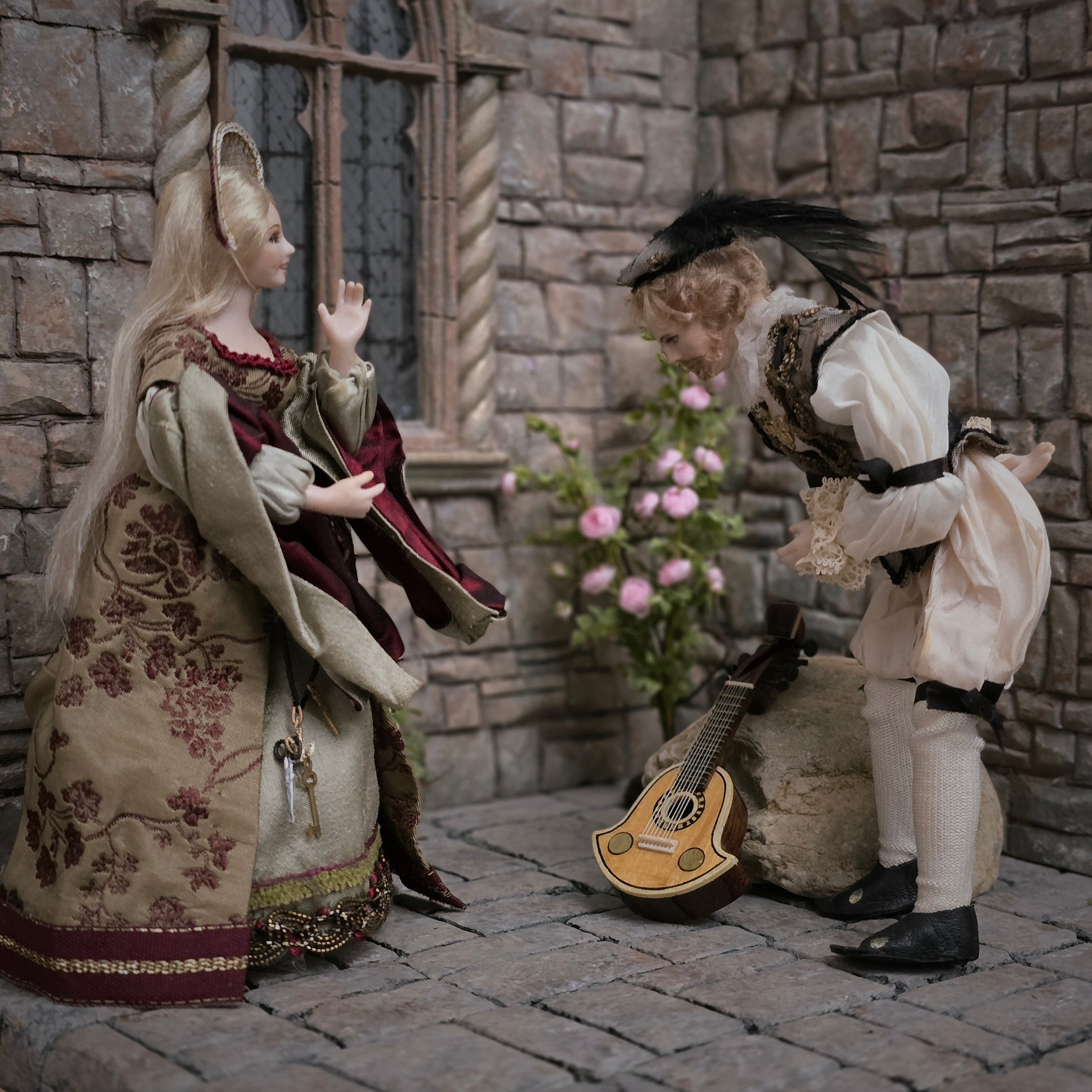 Derdriu Dolls Blonde Tudor Gentleman in Silk Costume with Feathered Cap 1:12