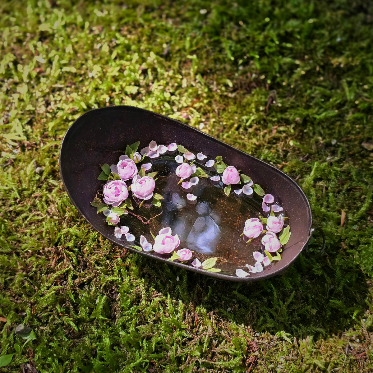 Gosia Suchodolska IGMA Artisan Miniature Rose Petal Bath Garden Tub Exclusive