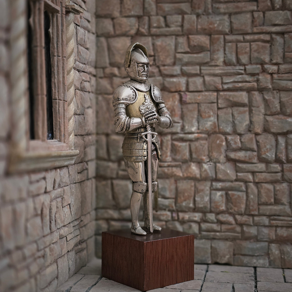 Tudor Knight #2 in Full Metal Armor with Sword & Wood Display Base 1:12 Scale