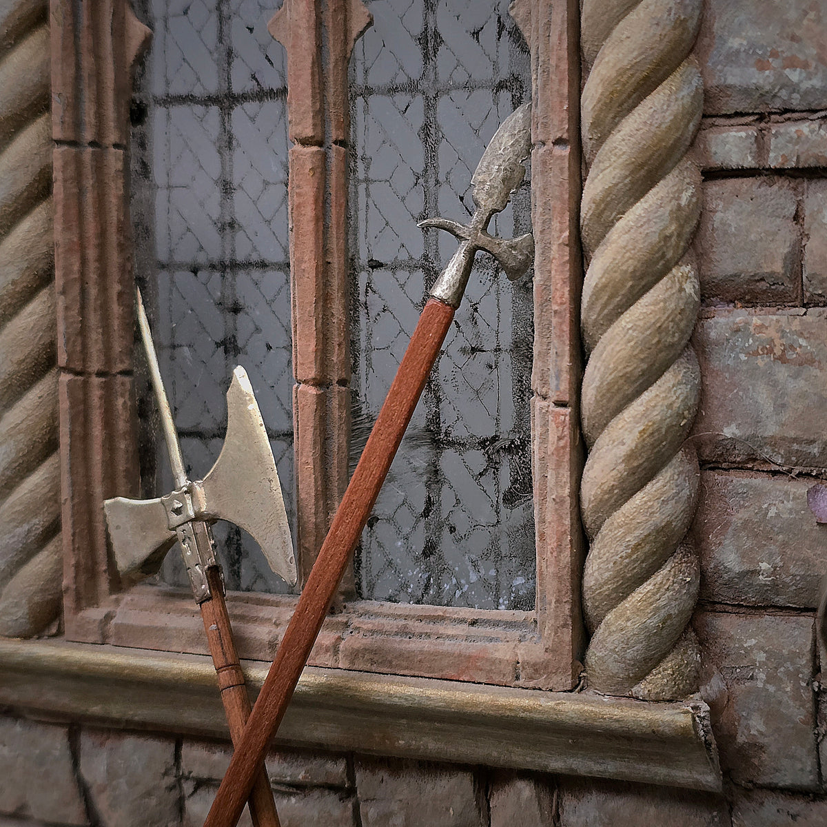Medieval Weapons Set Halberd & Spear with Wood Shafts 1:12 Scale