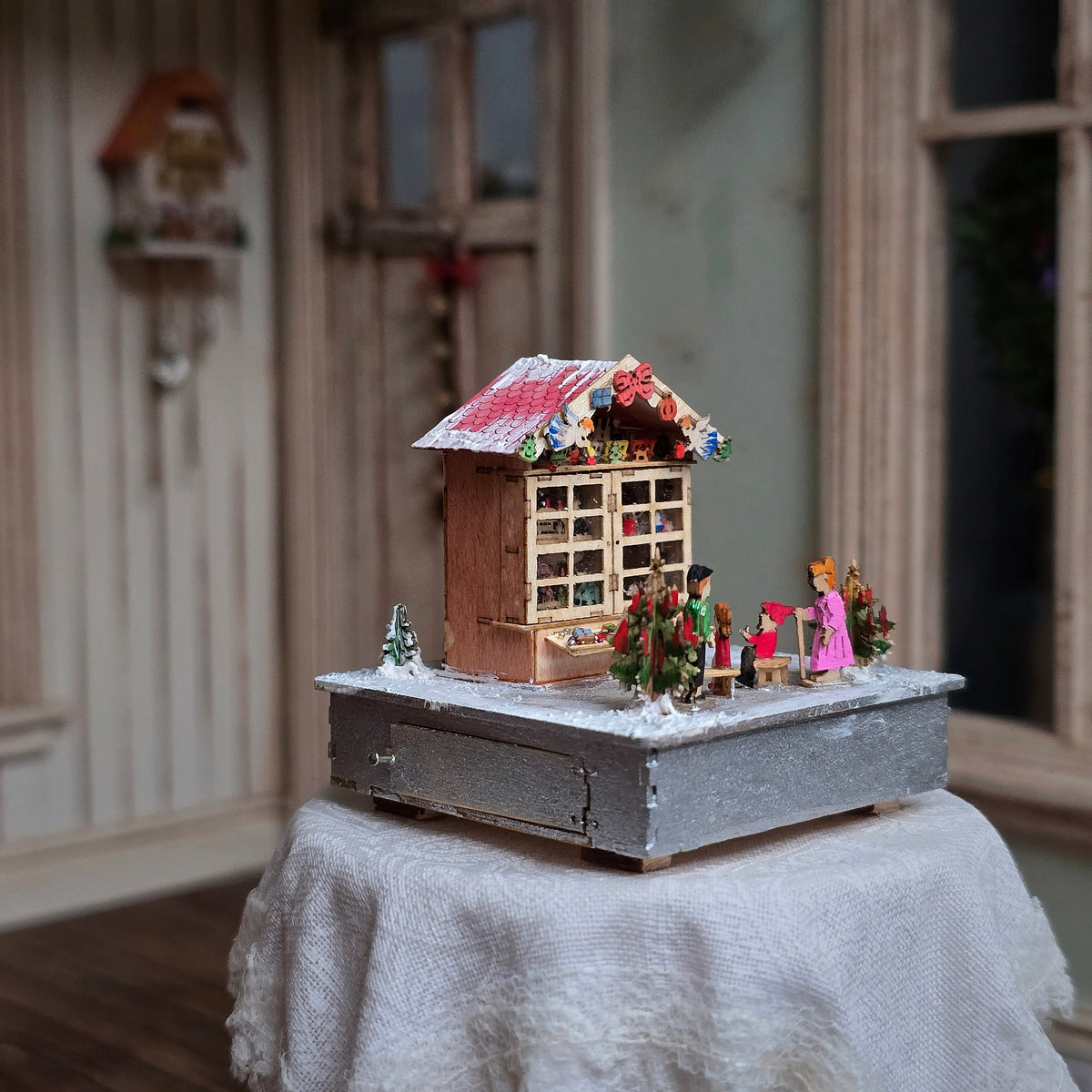 Volker Arnold Illuminated German Christmas Market Toy Stall Diorama 1:144 Scale