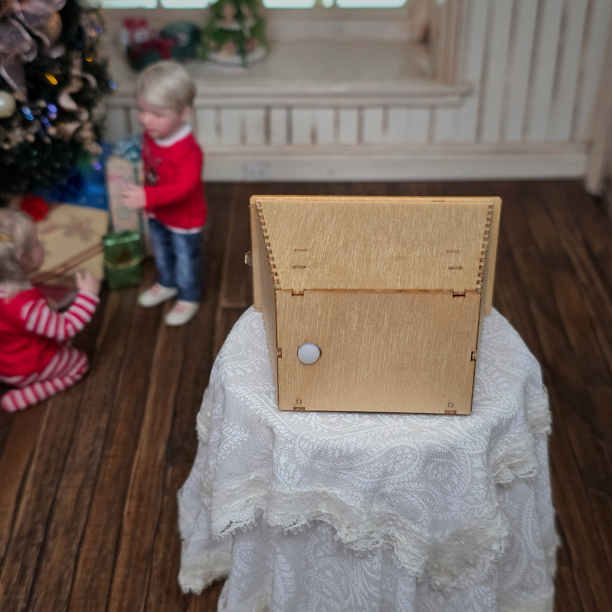 Rare Volker Arnold Illuminated Micro Miniature Christmas Roombox Scene 1:144 Scale