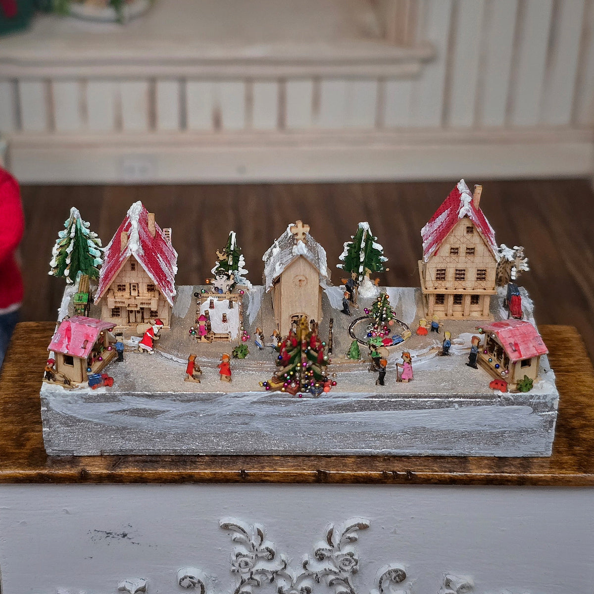 RARE RARE Volker Arnold Illuminated German Christmas Village Diorama 1:144 Scale