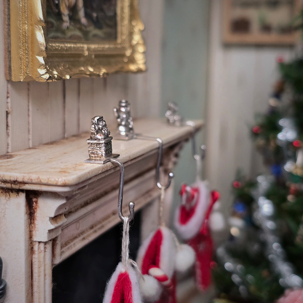 Pete Acquisto Sterling Silver Santa in Chimney Stocking Holder 1:12 Scale IGMA