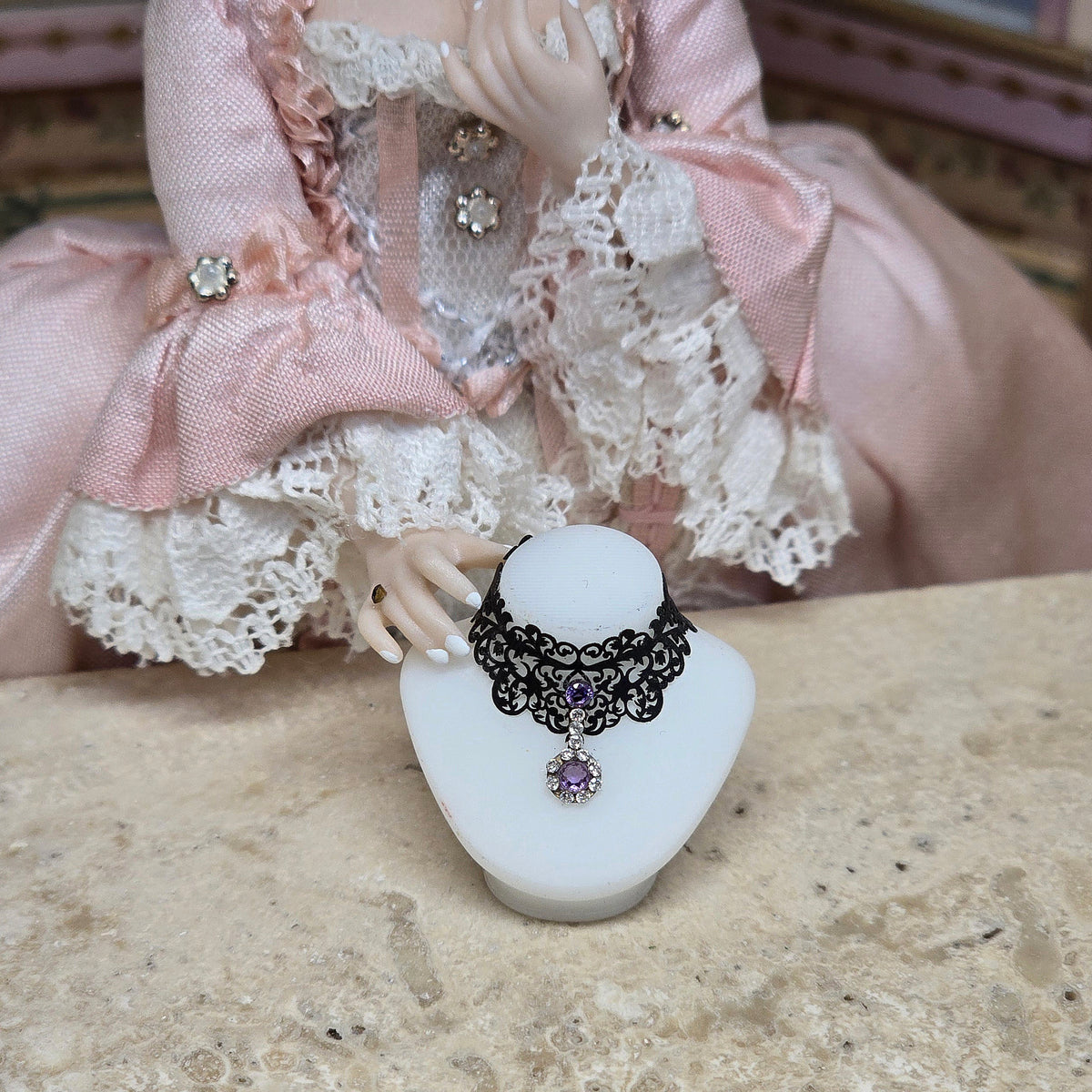 Sun Lemmens Wearable Amethyst Filigree Choker Necklace on White Display Bust