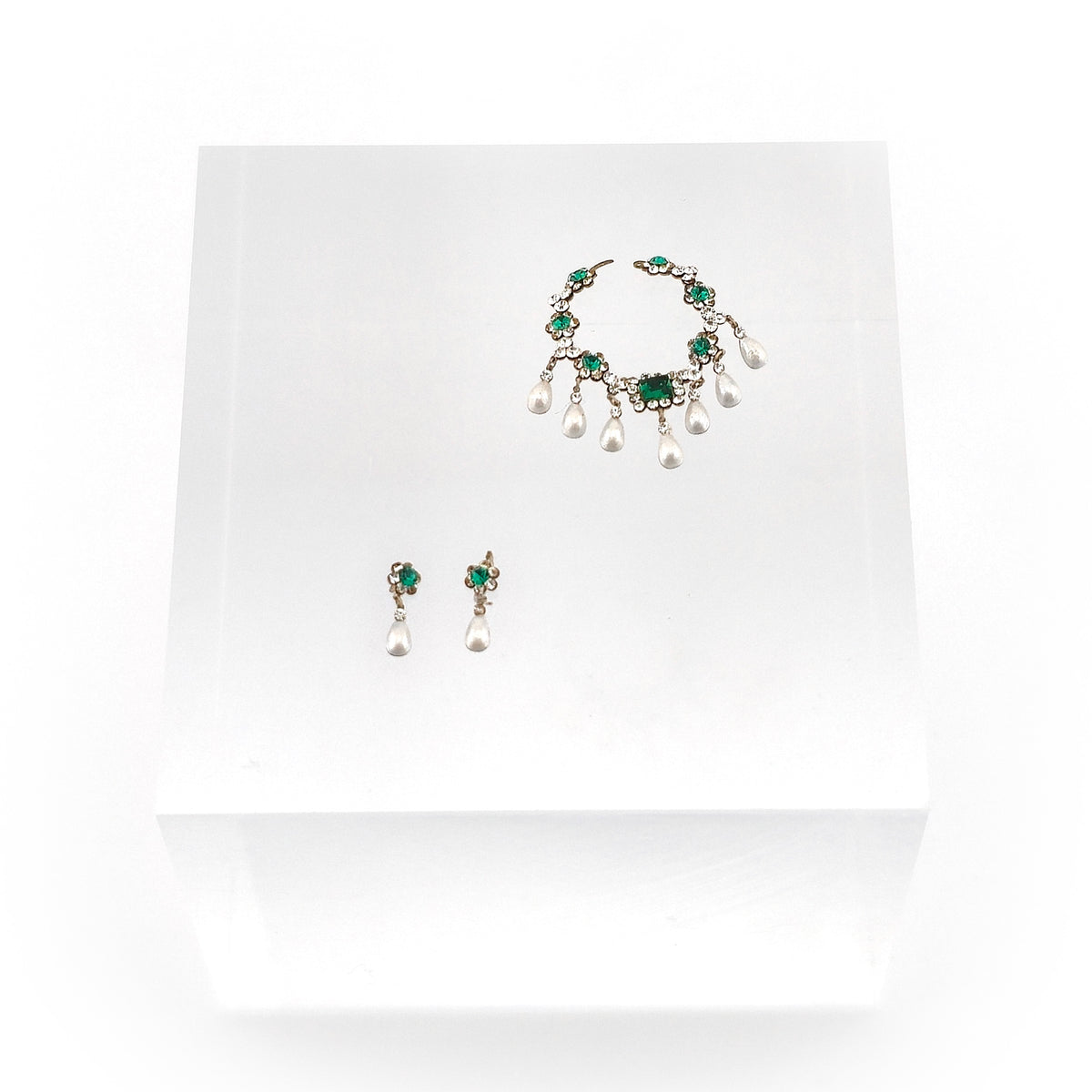 Sun Lemmens Emerald & Pearl Fringe Necklace with Earrings Wearable for Dolls