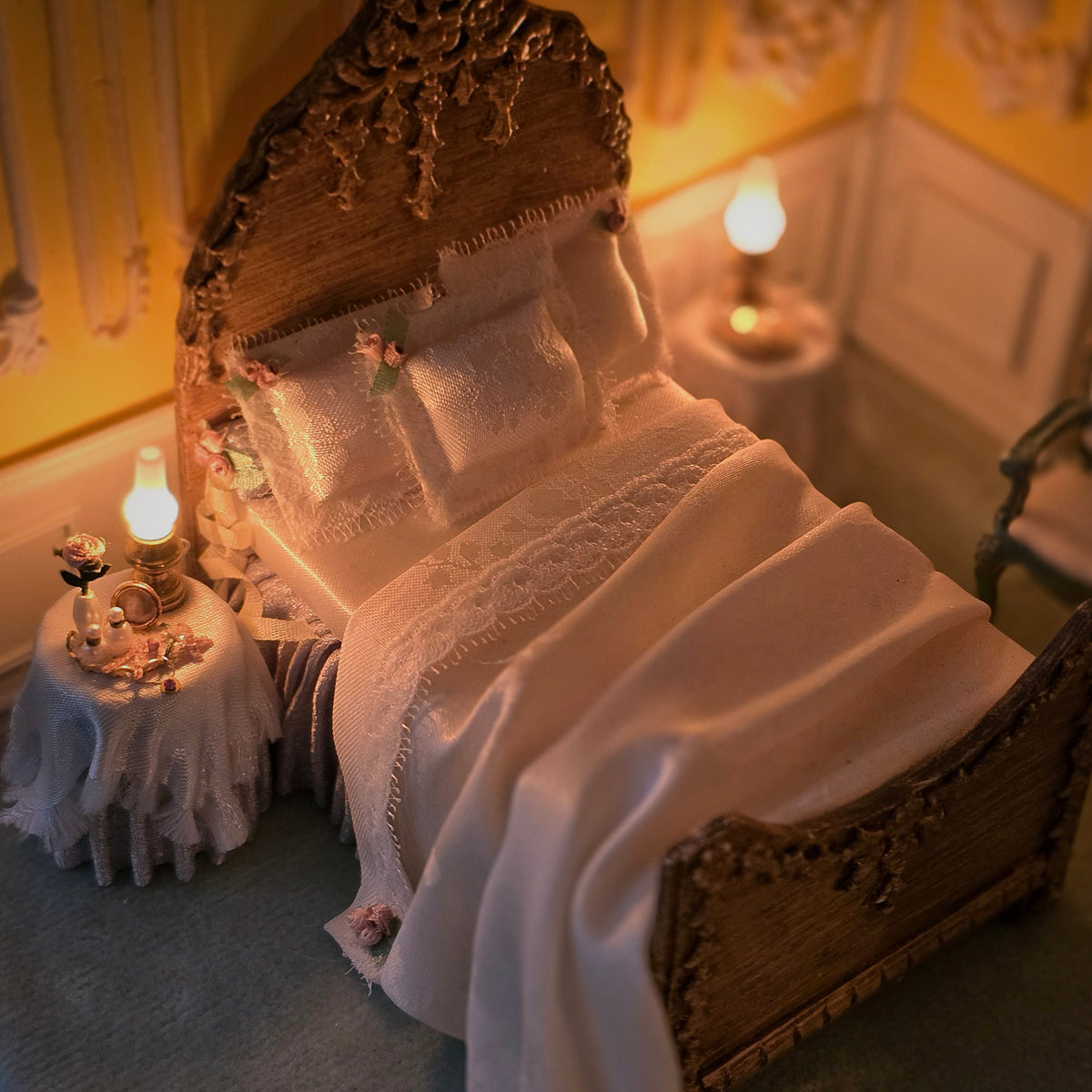 Vintage 1990s Illuminated 1:24 Scale French-Style Bedroom & Bath Artisan Roombox