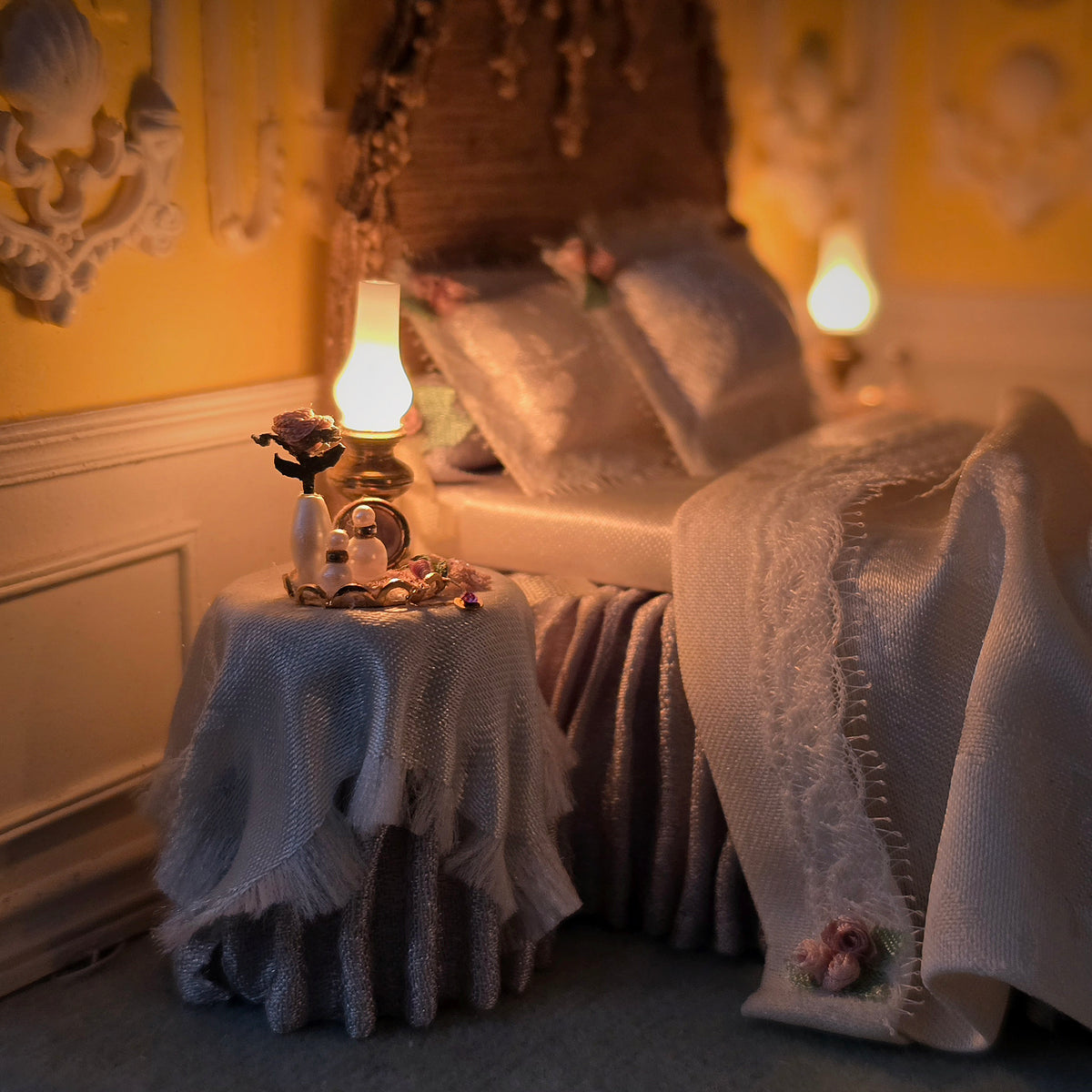 Vintage 1990s Illuminated 1:24 Scale French-Style Bedroom & Bath Artisan Roombox