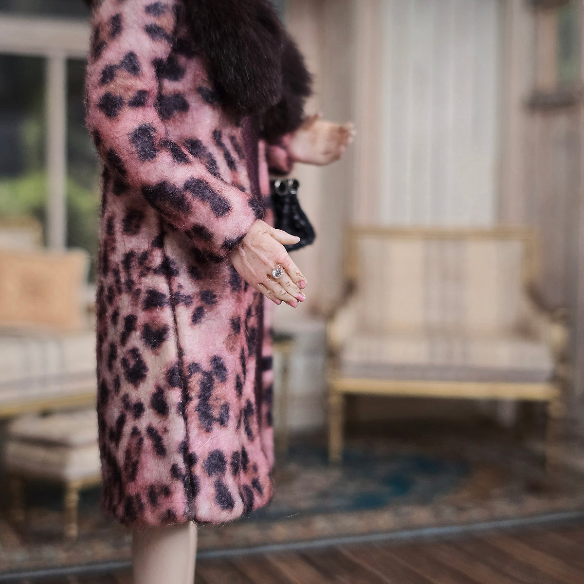 Jeanne Rullie Sophisticated Haughty Lady in Leopard Coat 1:12 IGMA Artisan Doll