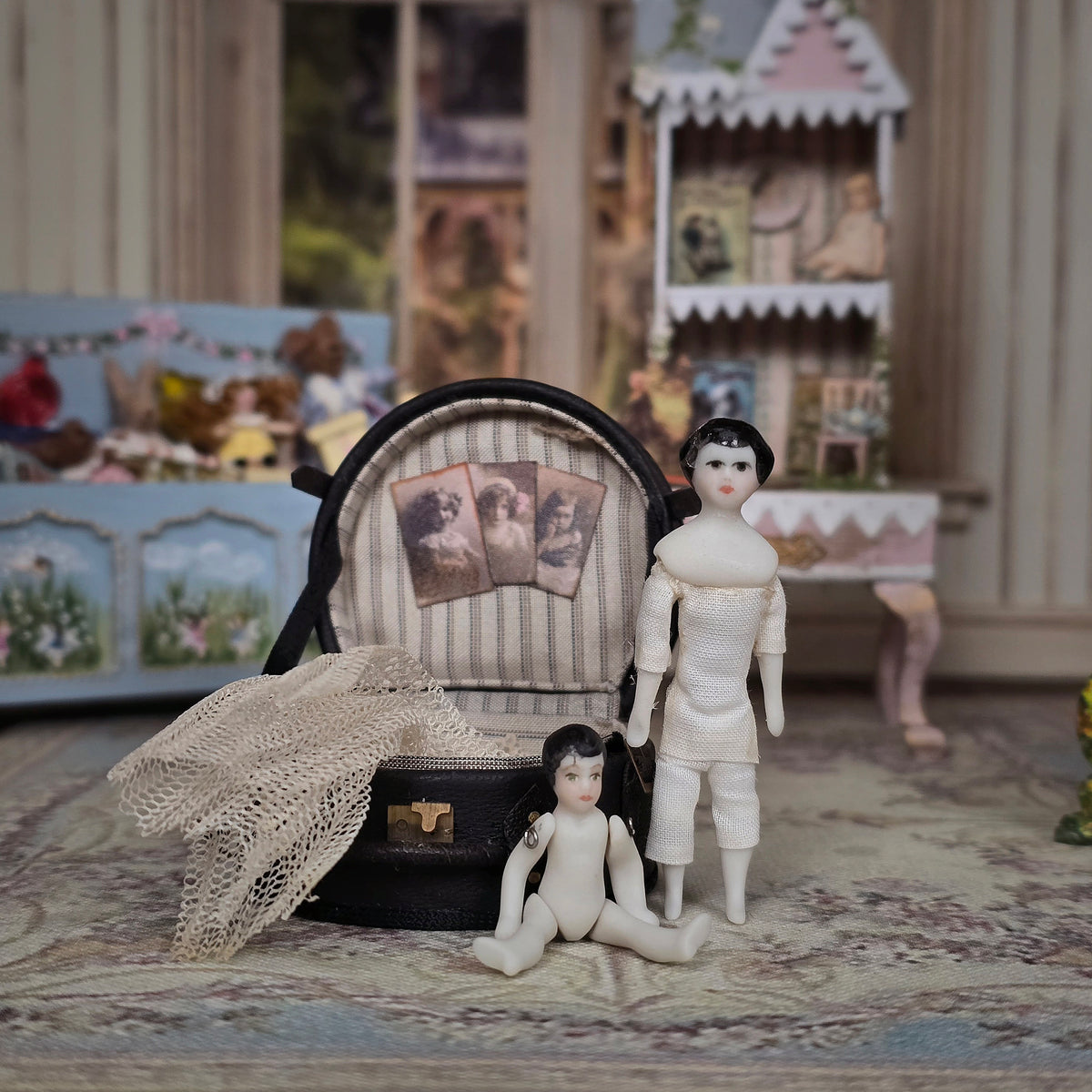 Artisan Victorian China Head & All-Bisque Dolls with Leather Hatbox Case 1:12 Scale