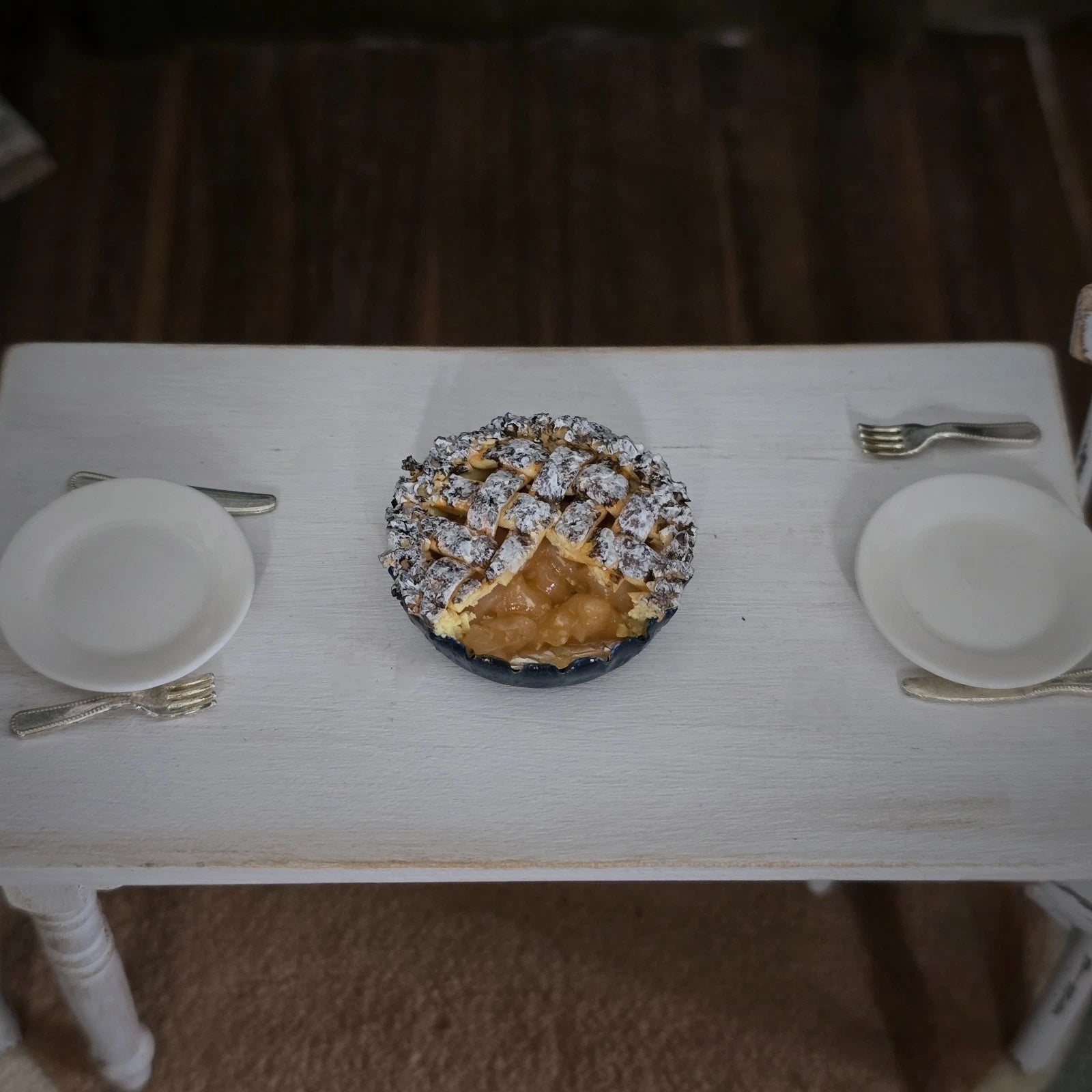 Artisan Apple Pie in Grimbergen Bottle Cap Pan Miniature Dollhouse 1:12