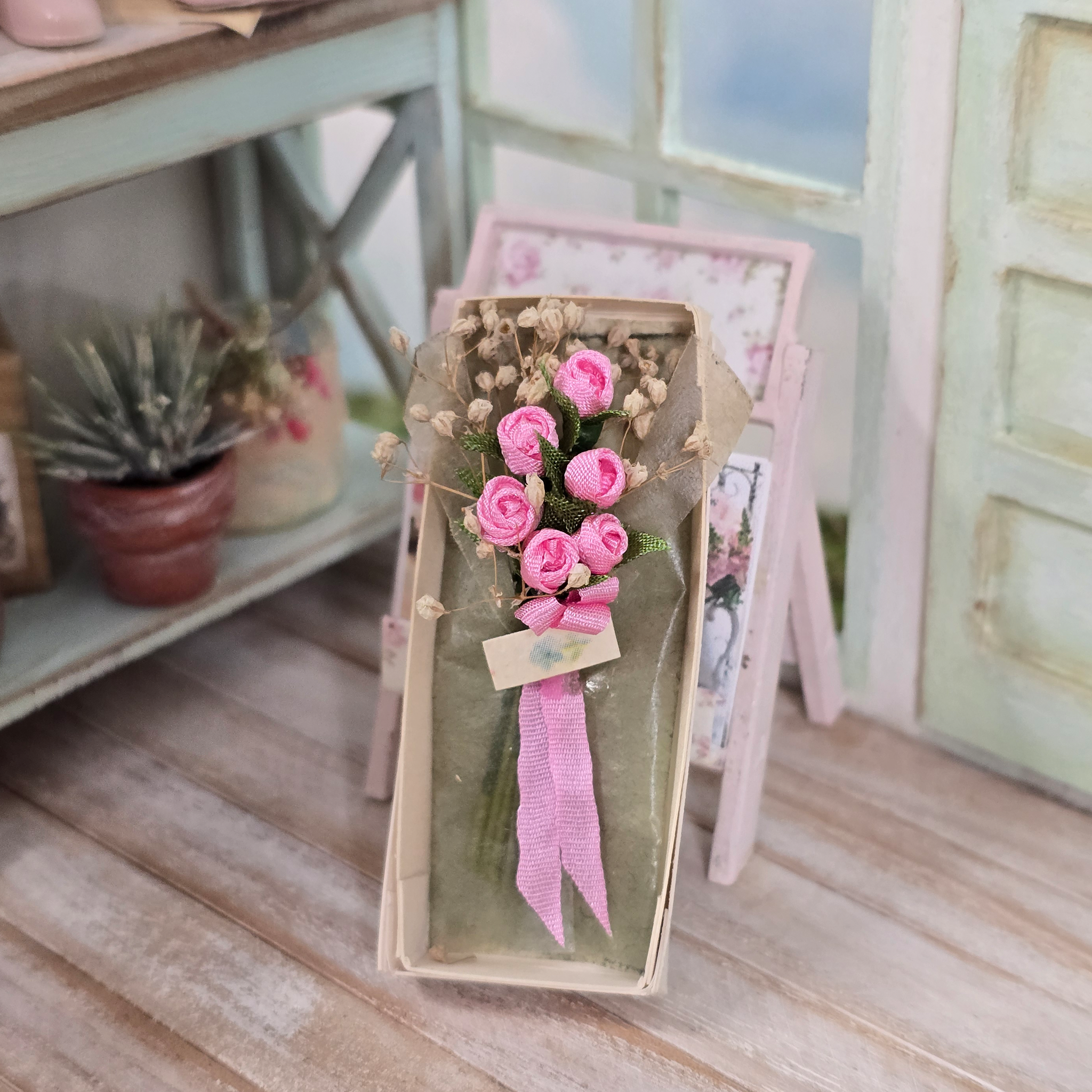 Arlene Bellinger Pink Silk Roses & Baby's Breath Bouquet Romantic Gift Box