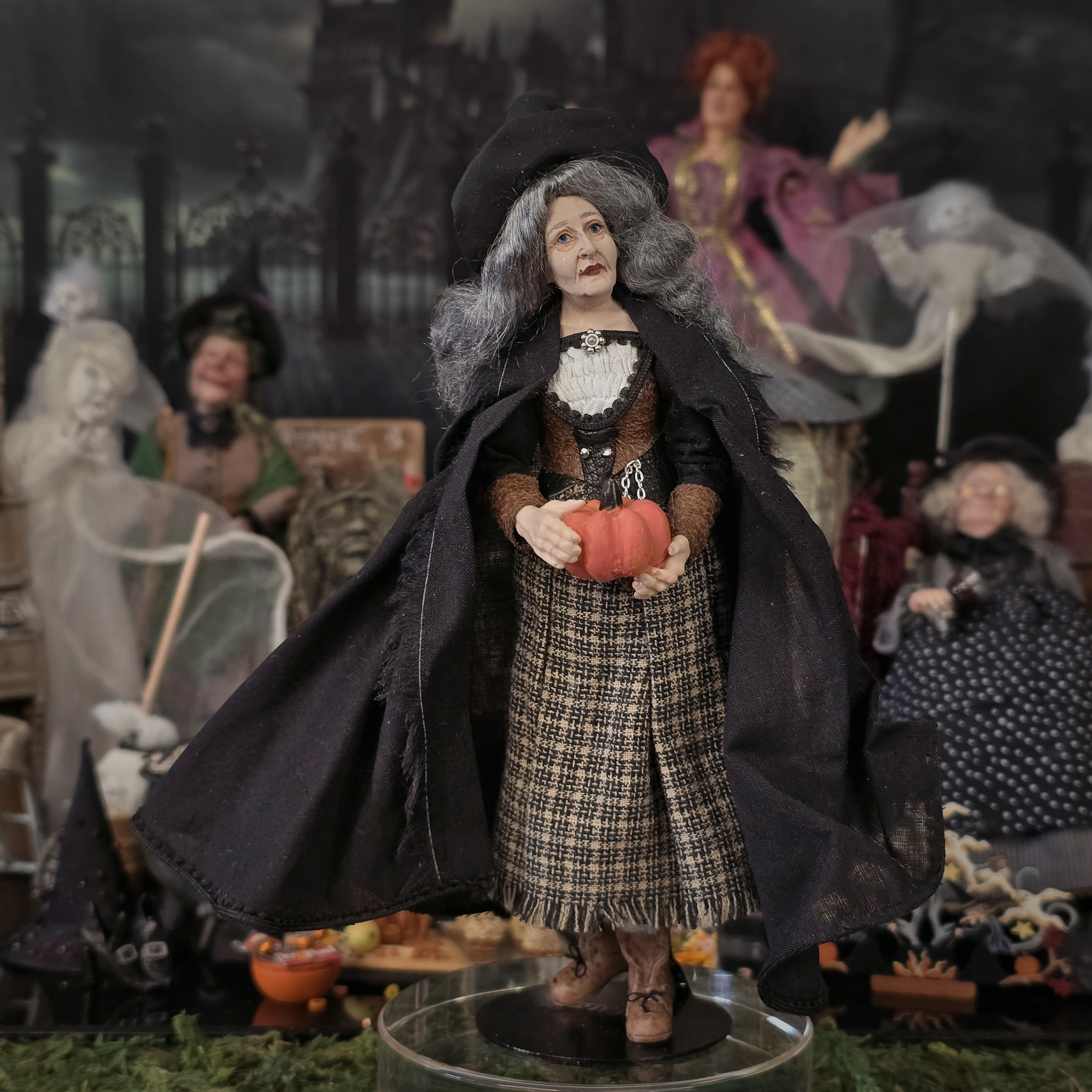 Old Woman Witch by Marcia Backstrom & Falcon Miniatures Resin Halloween Character Lady Doll