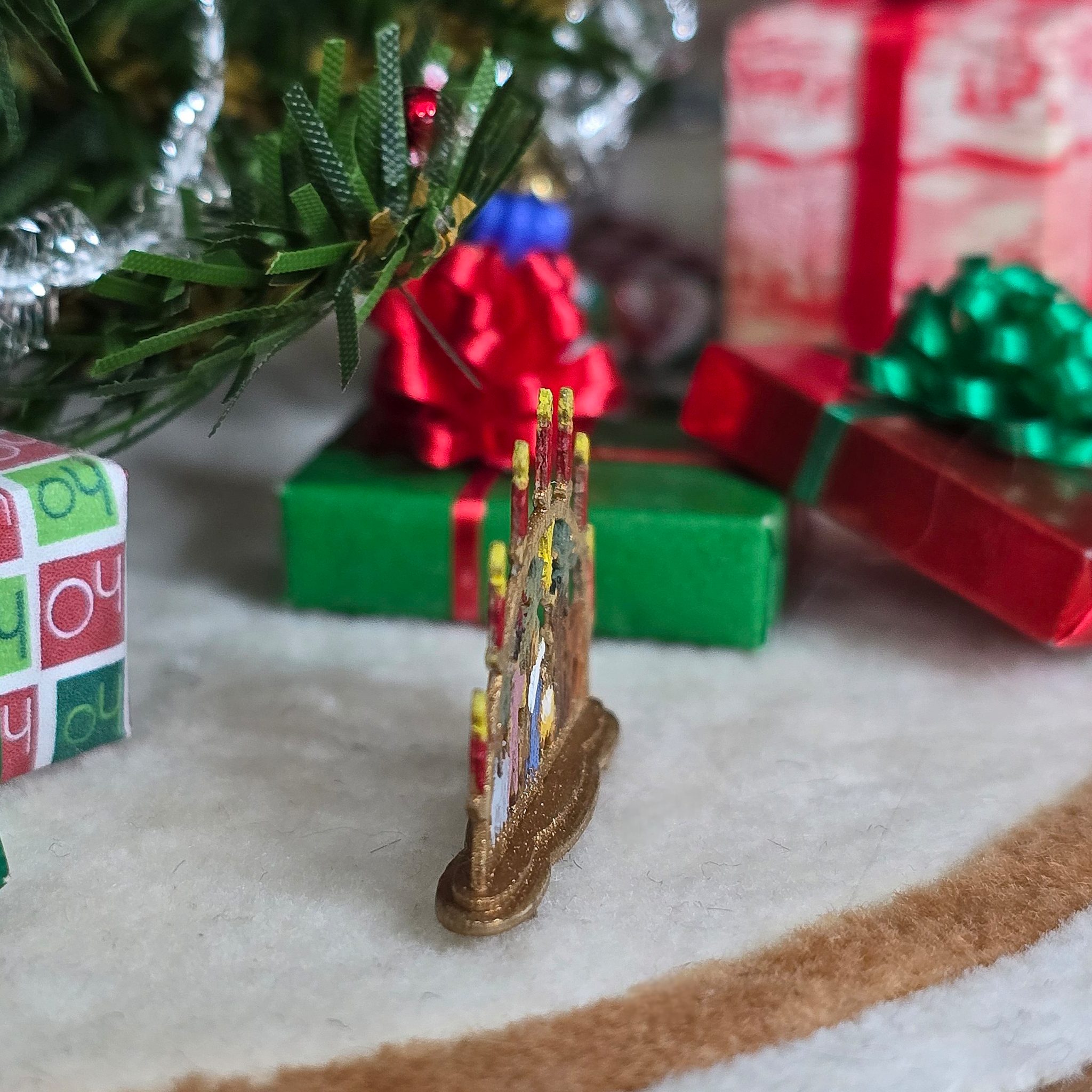 Miniature Schwibbogen Nativity Scene – Hand-Carved Wood, side view