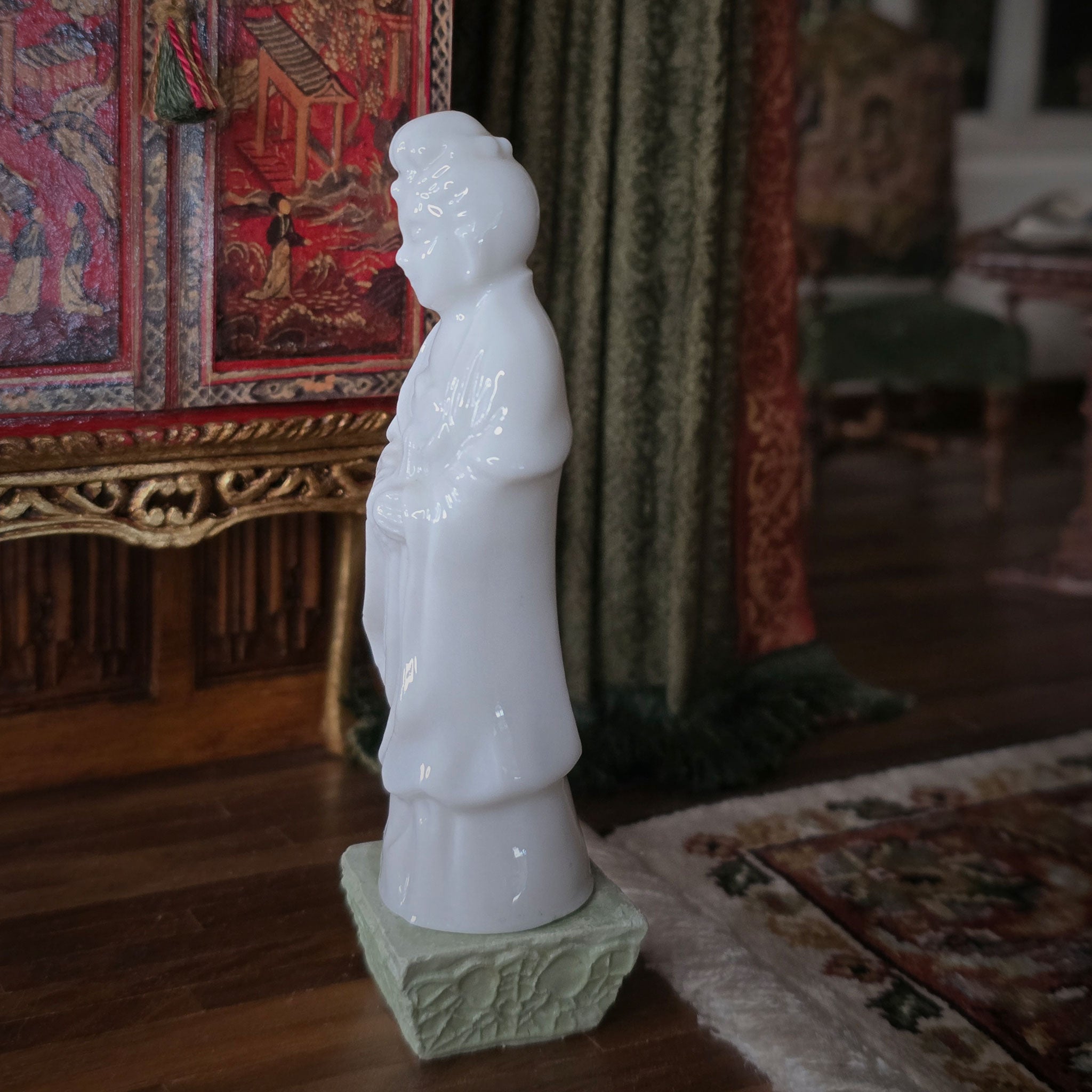Porcelain Guan Yin Goddess of Compassion Statue Asian Zen Garden Home Decor