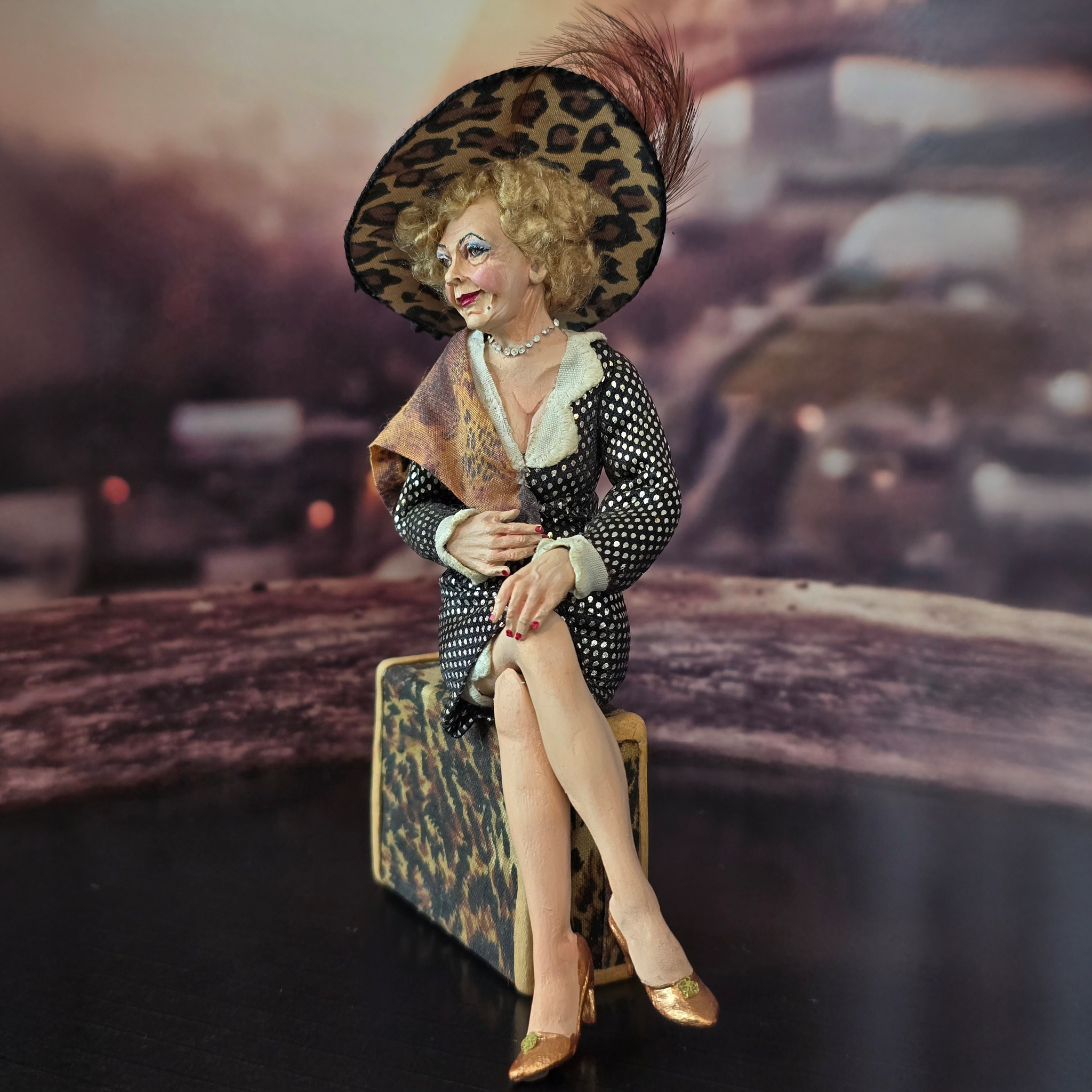 Sassy Traveler with Suitcase Original Marcia Backstrom Sculpted Dollhouse Doll 2003